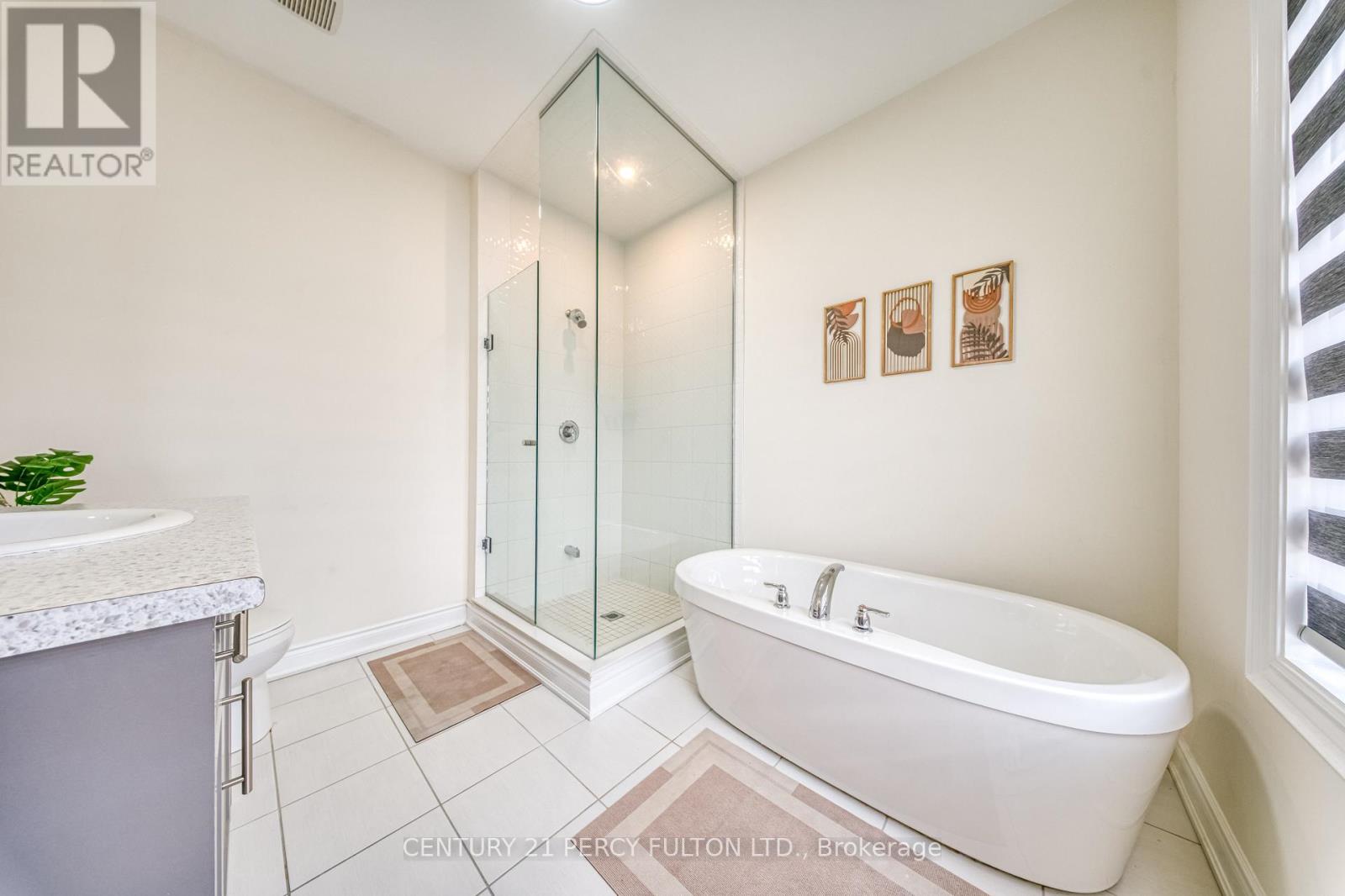 1223 Plymouth Drive, Oshawa, Ontario  L1L 0T4 - Photo 25 - E13534994
