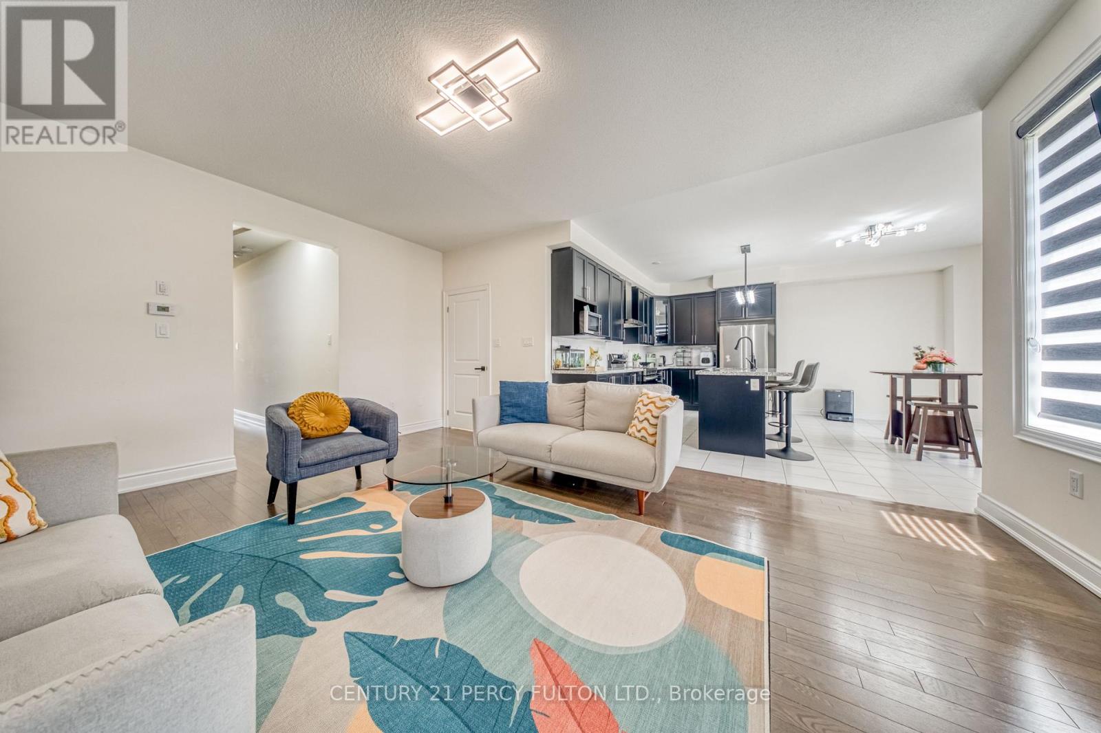 1223 Plymouth Drive, Oshawa, Ontario  L1L 0T4 - Photo 8 - E13534994