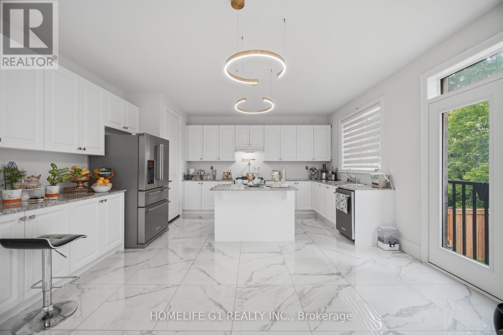 16 Coldwell Bay Circle, Vaughan, Ontario  L4H 5E9 - Photo 8 - N13534904