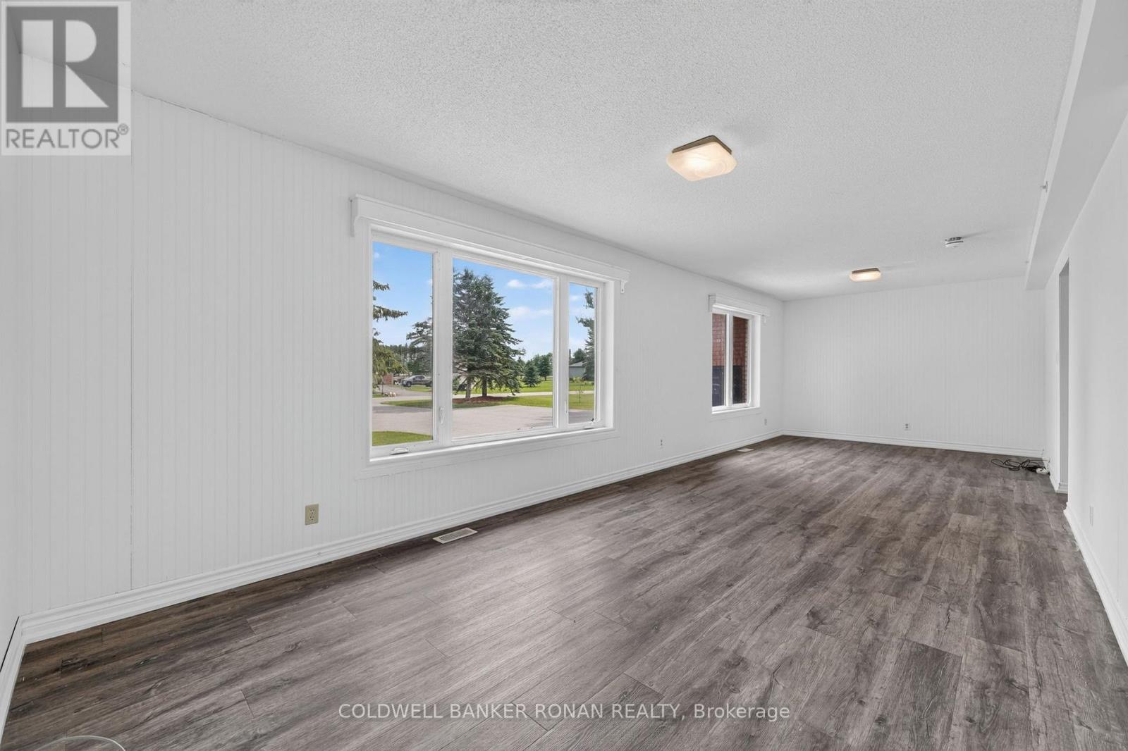 14 Tioga Boulevard, Adjala-Tosorontio, Ontario  L0M 1J0 - Photo 10 - N13534980