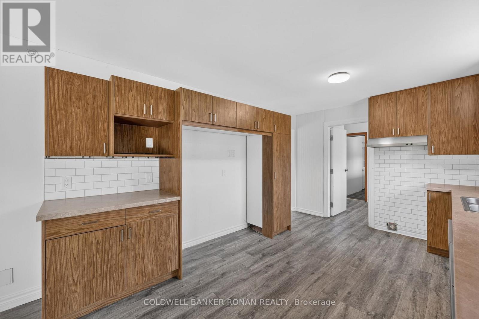 14 Tioga Boulevard, Adjala-Tosorontio, Ontario  L0M 1J0 - Photo 7 - N13534980