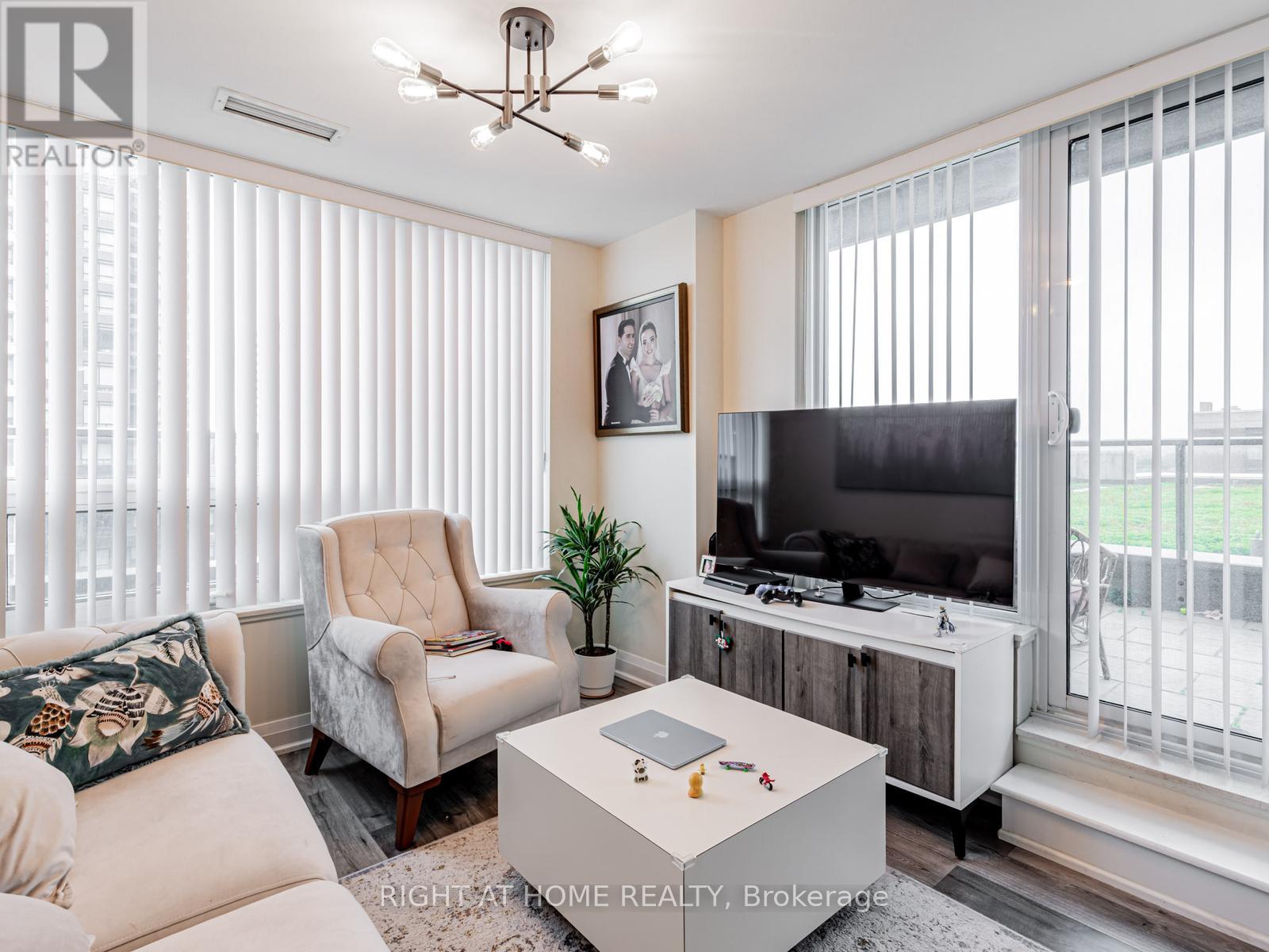 826 - 18 Uptown Drive, Markham, Ontario  L3R 5M5 - Photo 7 - N13535054