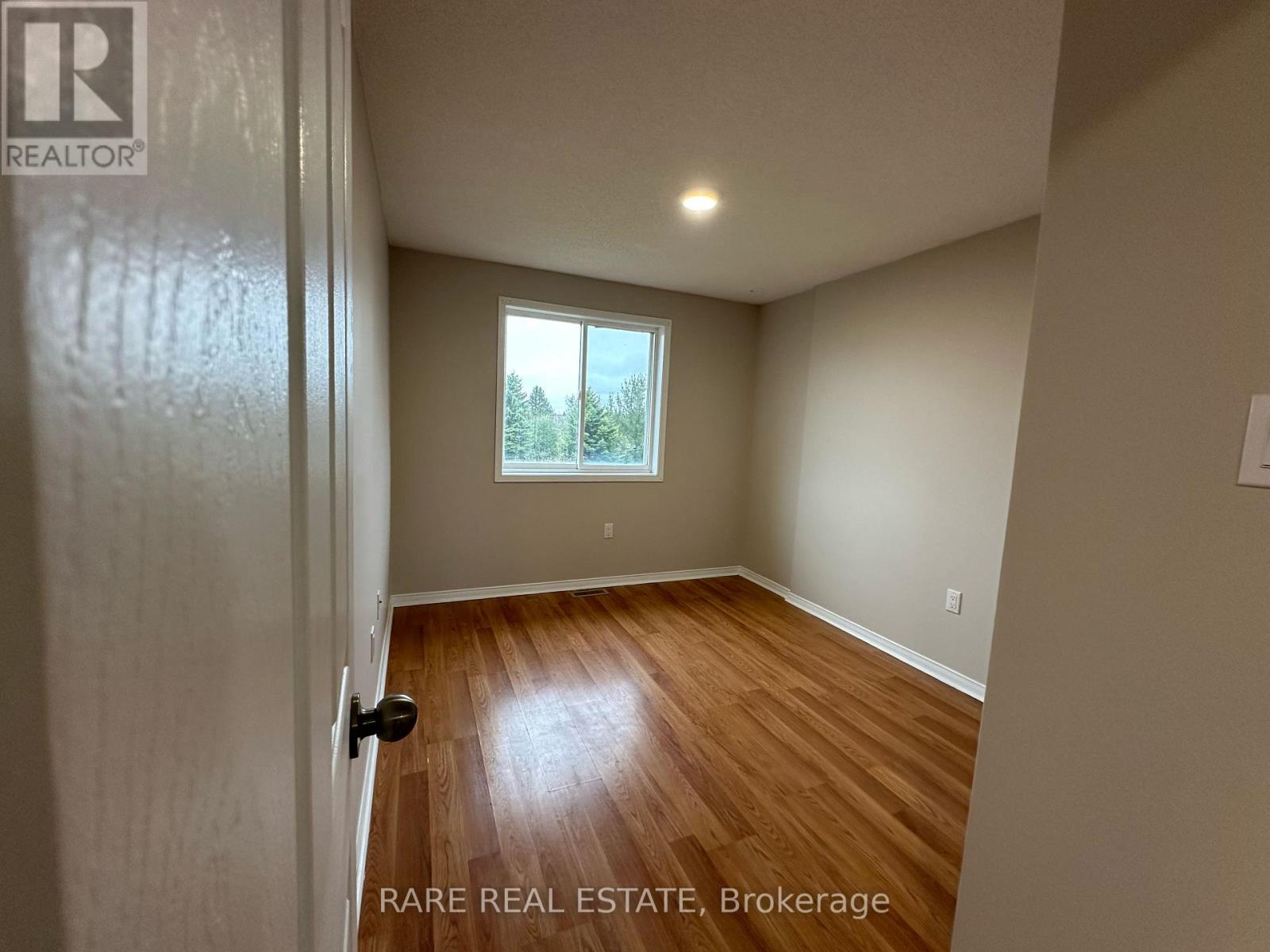253 Dunsmore Lane N, Barrie, Ontario  L4M 7A4 - Photo 17 - S13534934
