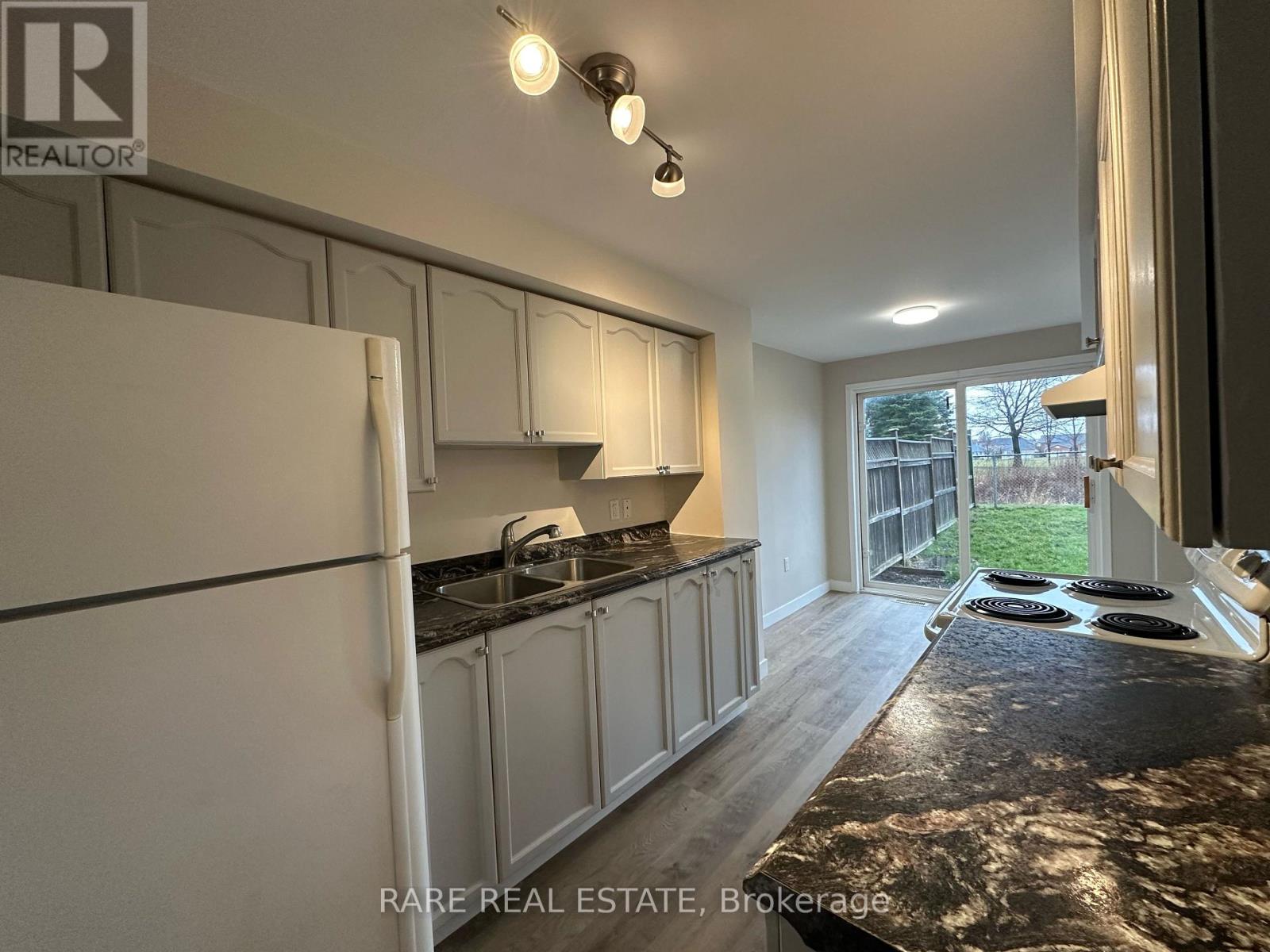 253 Dunsmore Lane N, Barrie, Ontario  L4M 7A4 - Photo 4 - S13534934