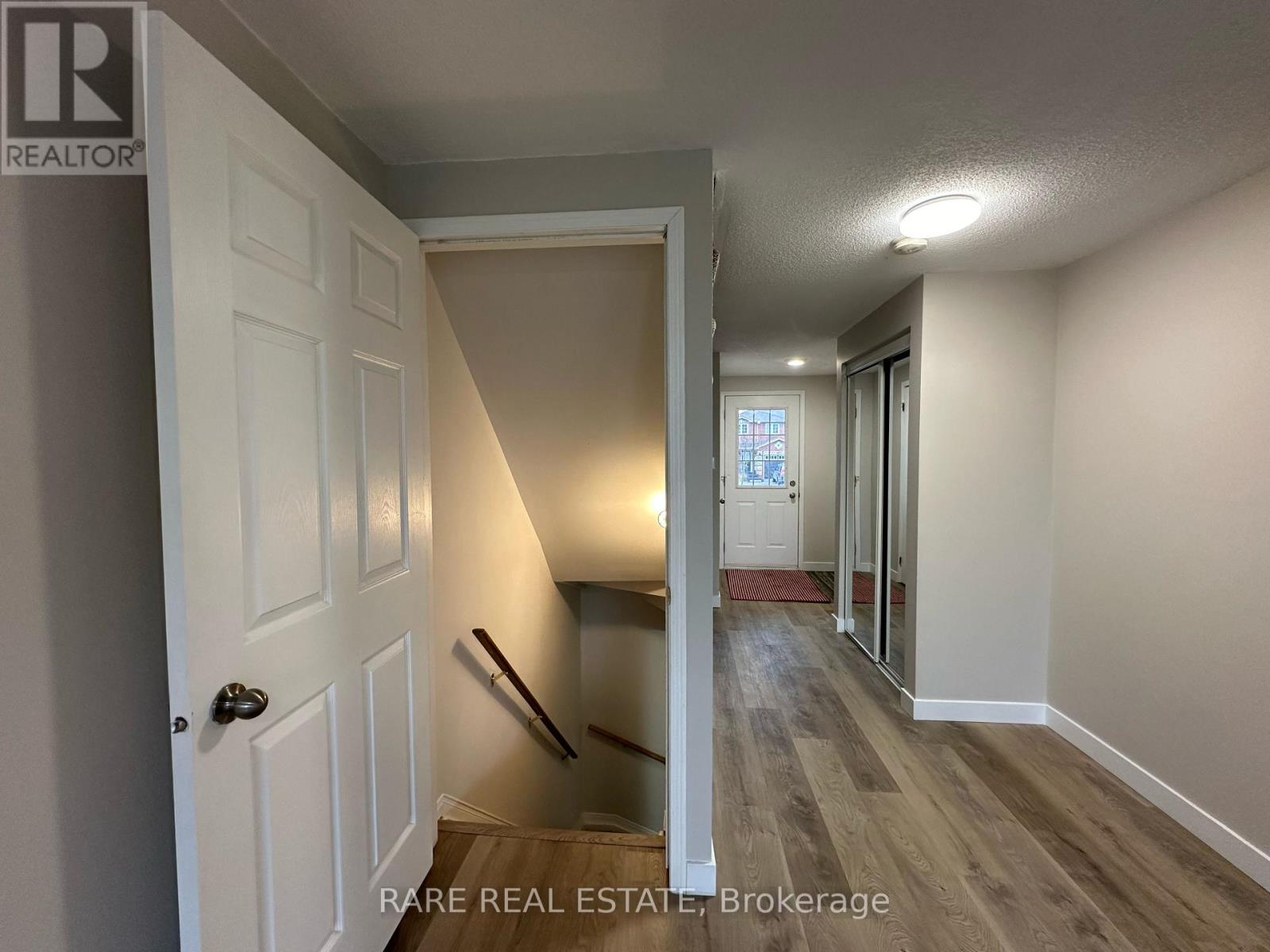 253 Dunsmore Lane N, Barrie, Ontario  L4M 7A4 - Photo 7 - S13534934