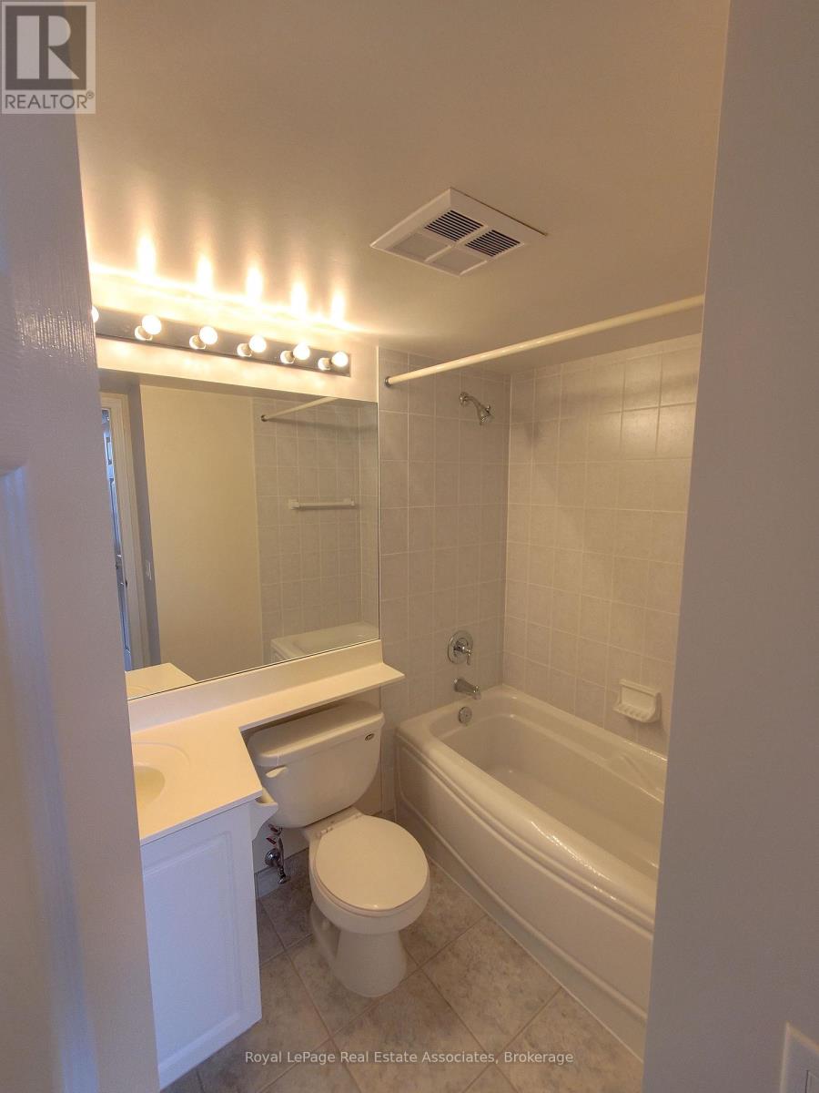 1202 - 55 Strathaven Drive, Mississauga, Ontario  L5R 4G9 - Photo 11 - W13534928