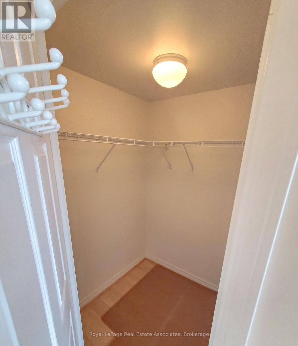 1202 - 55 Strathaven Drive, Mississauga, Ontario  L5R 4G9 - Photo 9 - W13534928