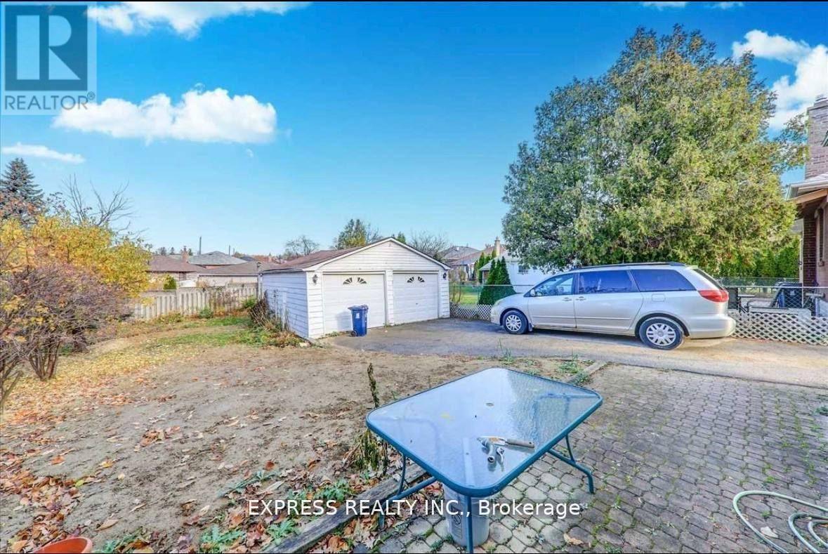 Main - 46 William Cragg Drive, Toronto, Ontario  M3M 1V1 - Photo 13 - W13534952