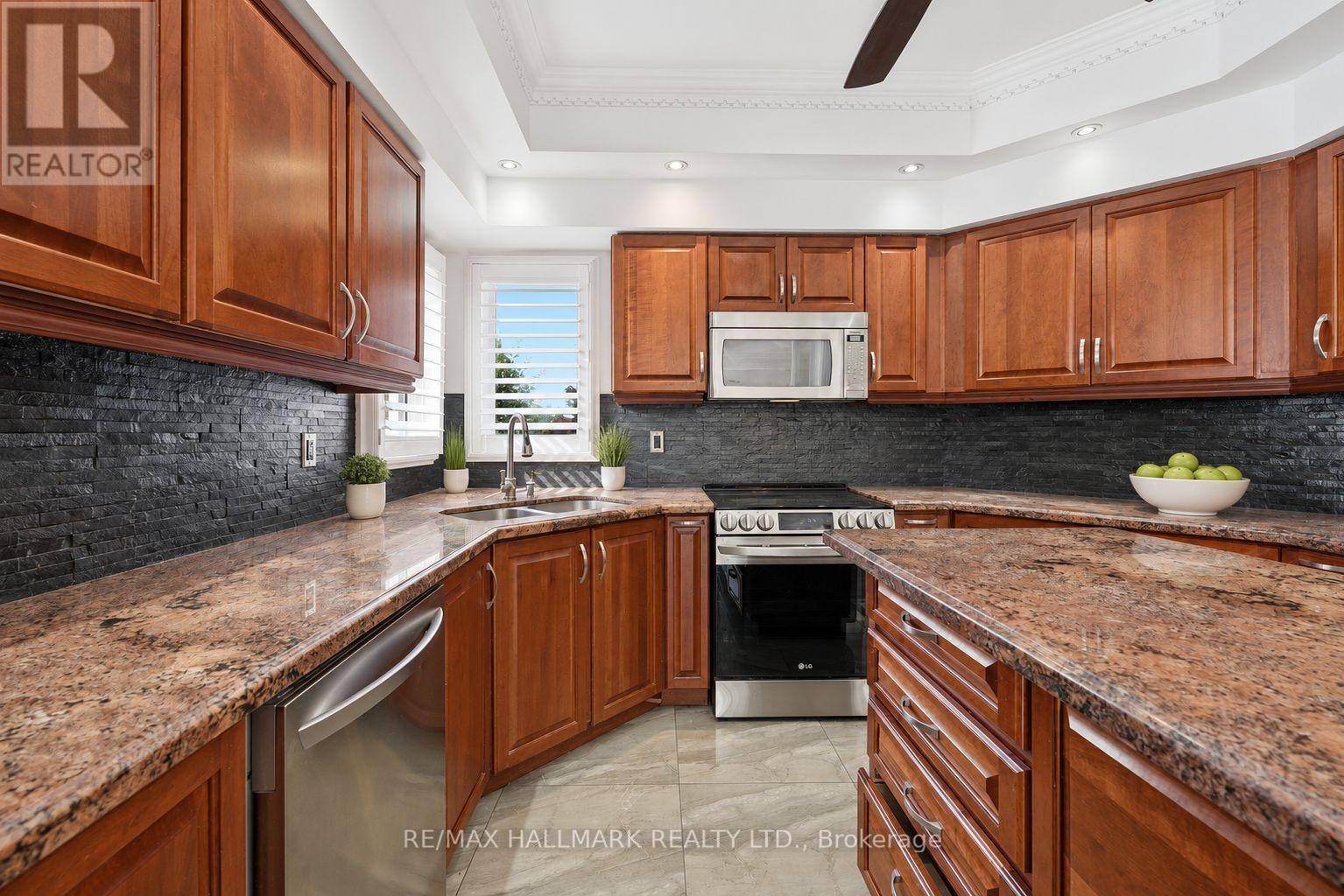 2013 Rosemount Crescent, Oakville, Ontario  L6M 3A5 - Photo 13 - W13535094