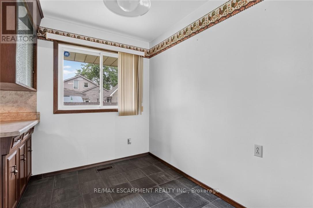 13 Wade Road, West Lincoln, Ontario  L0R 2A0 - Photo 12 - X13534920