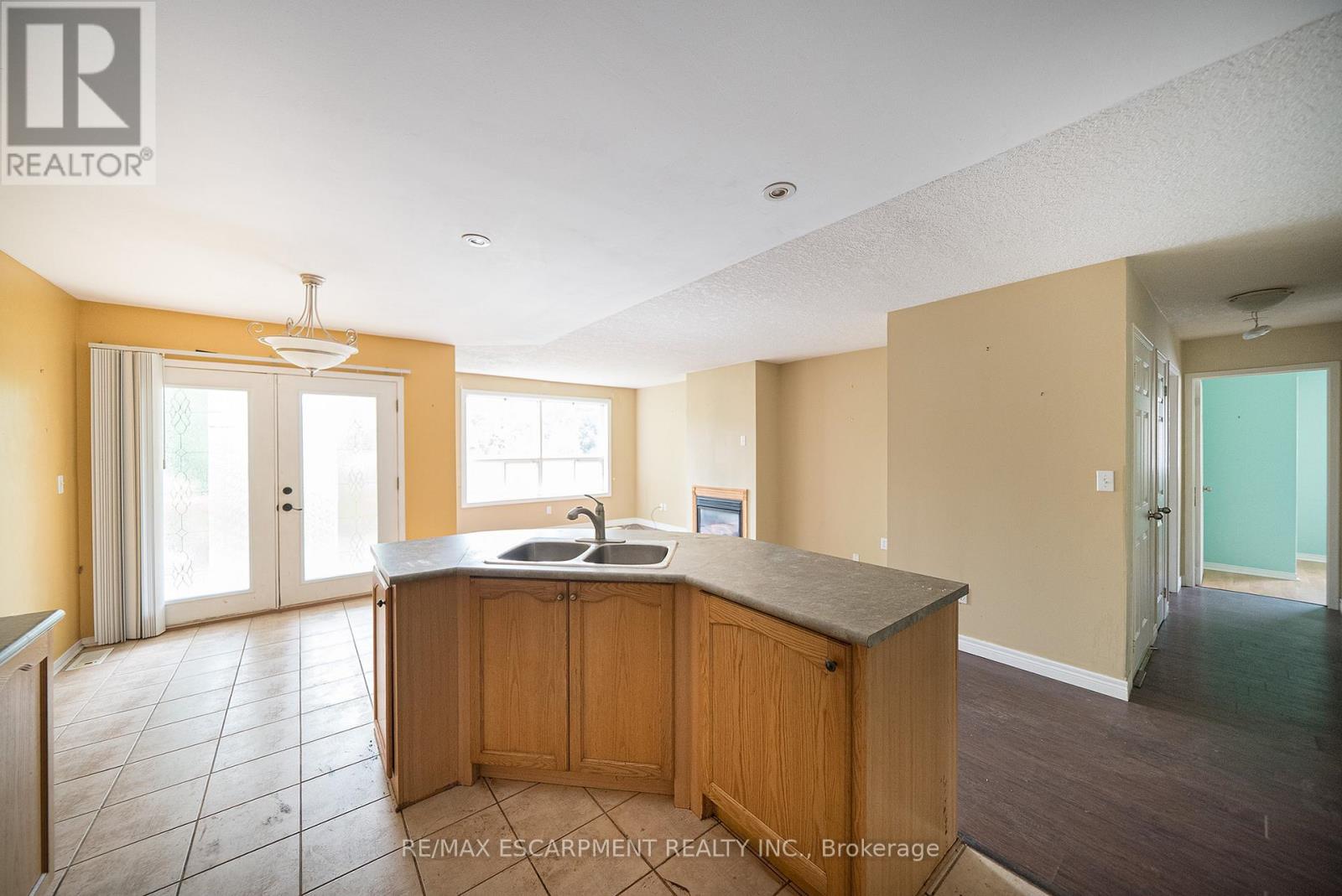 23 Stowe Terrace, Brantford, Ontario  N3T 6P4 - Photo 11 - X13535088
