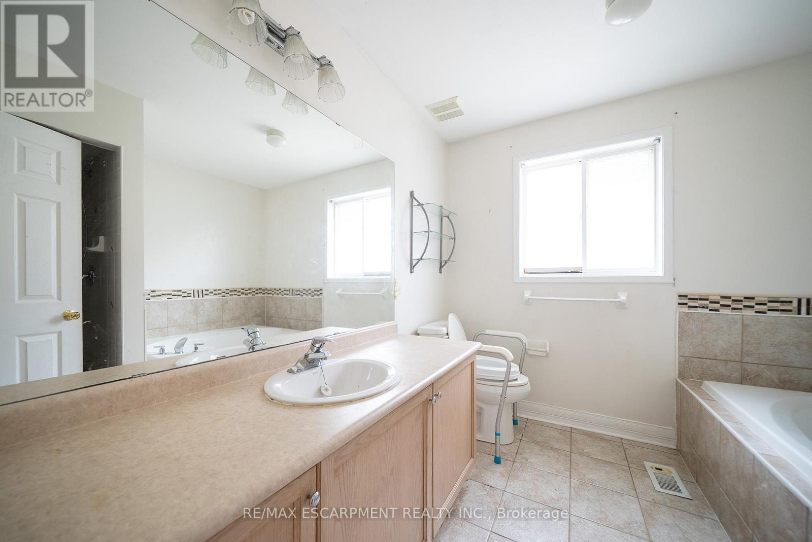 23 Stowe Terrace, Brantford, Ontario  N3T 6P4 - Photo 17 - X13535088