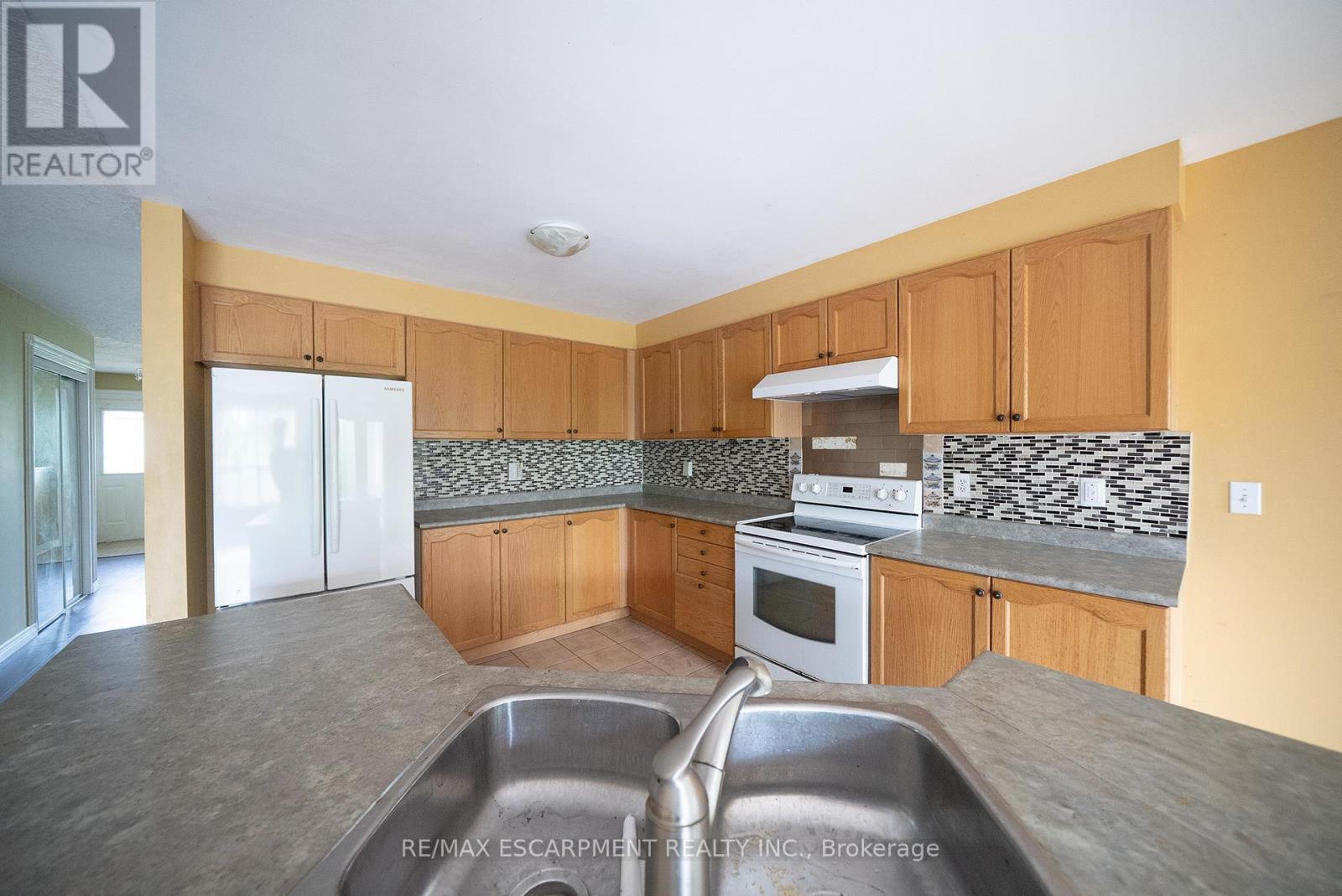 23 Stowe Terrace, Brantford, Ontario  N3T 6P4 - Photo 7 - X13535088