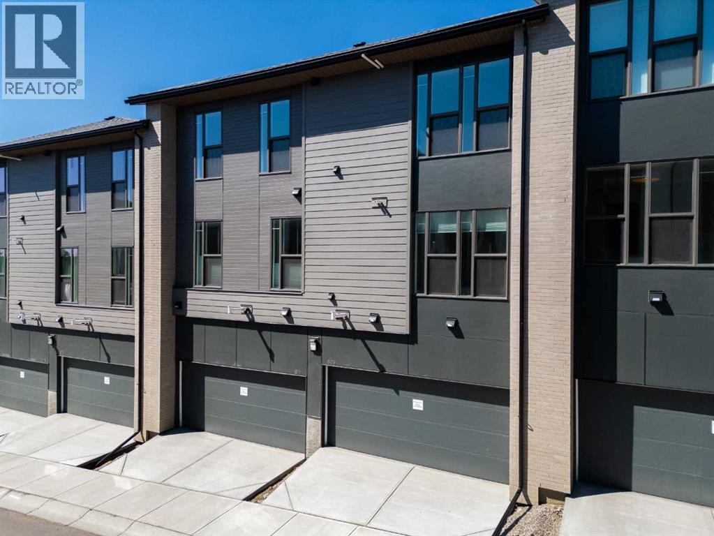 609 Sovereign Common SW, Calgary, Alberta  T3C 3Y3 - Photo 35 - A2286298