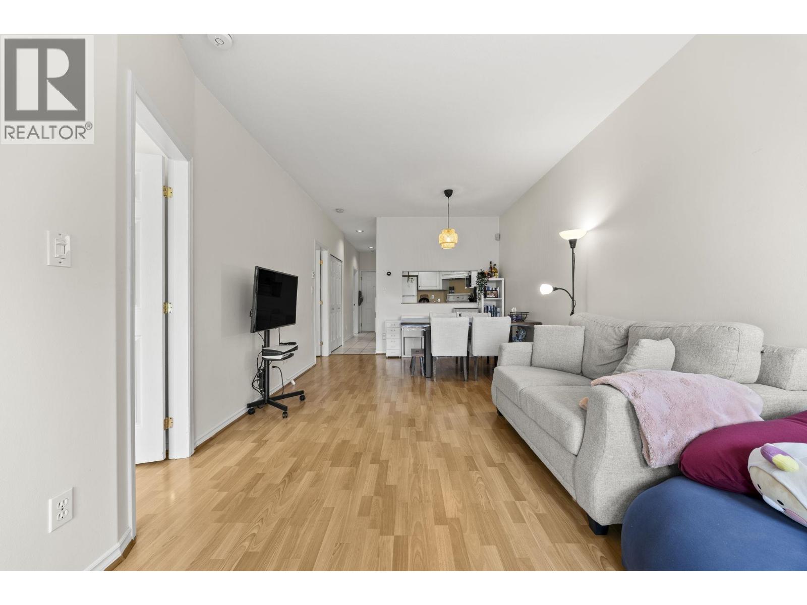 104 177 W 5th Street, North Vancouver, British Columbia V7M 1J6 - Photo 6 - R3143403