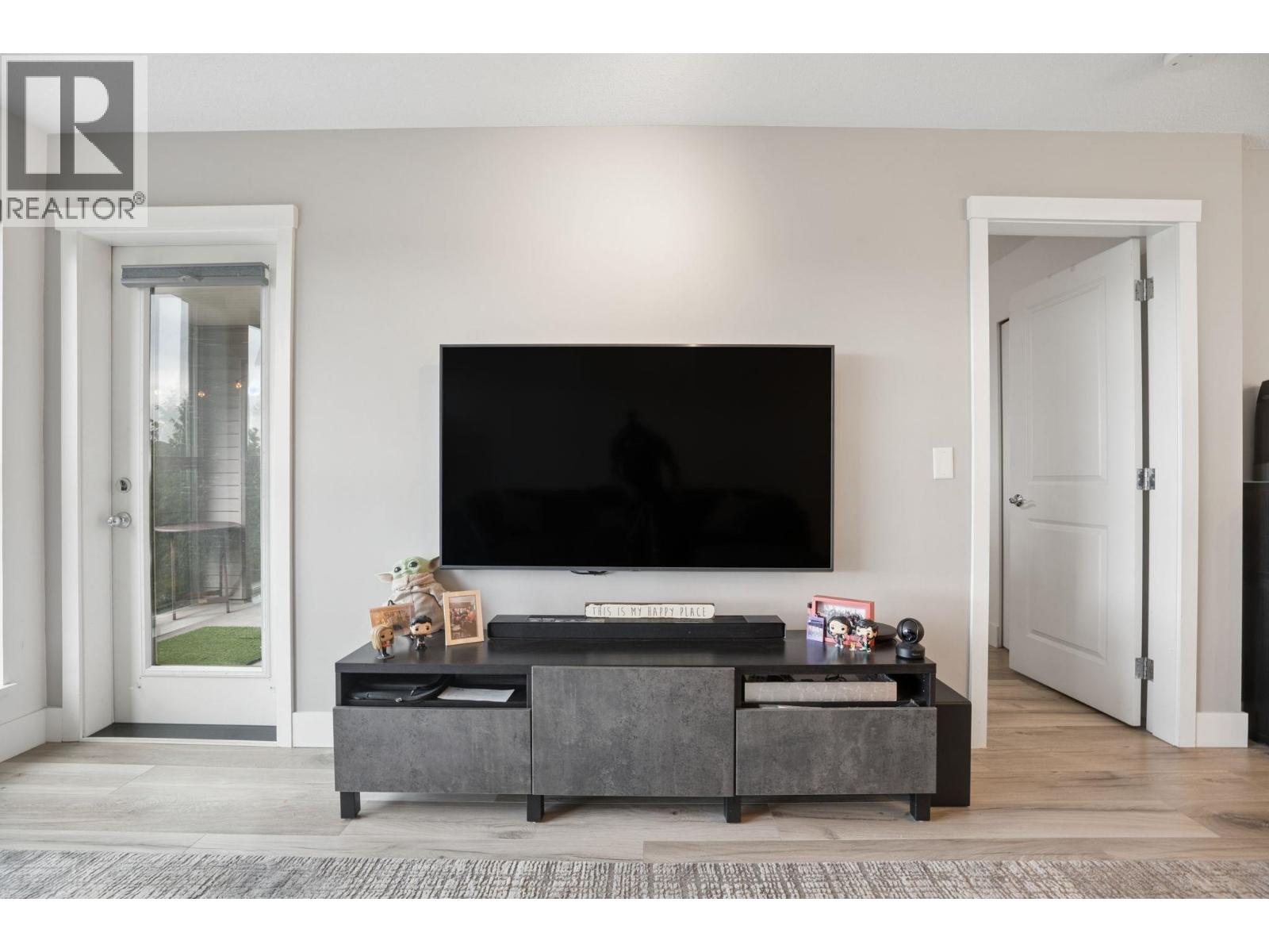 202 3082 Dayanee Springs Boulevard, Coquitlam, British Columbia  V3E 0A3 - Photo 5 - R3143726