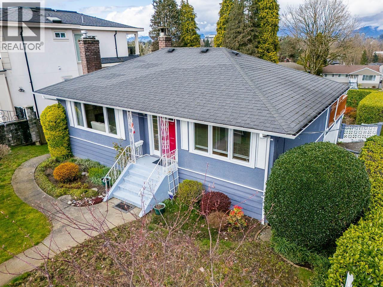 4457 Burke Street, Burnaby, British Columbia  V5H 1C1 - Photo 3 - R3143689
