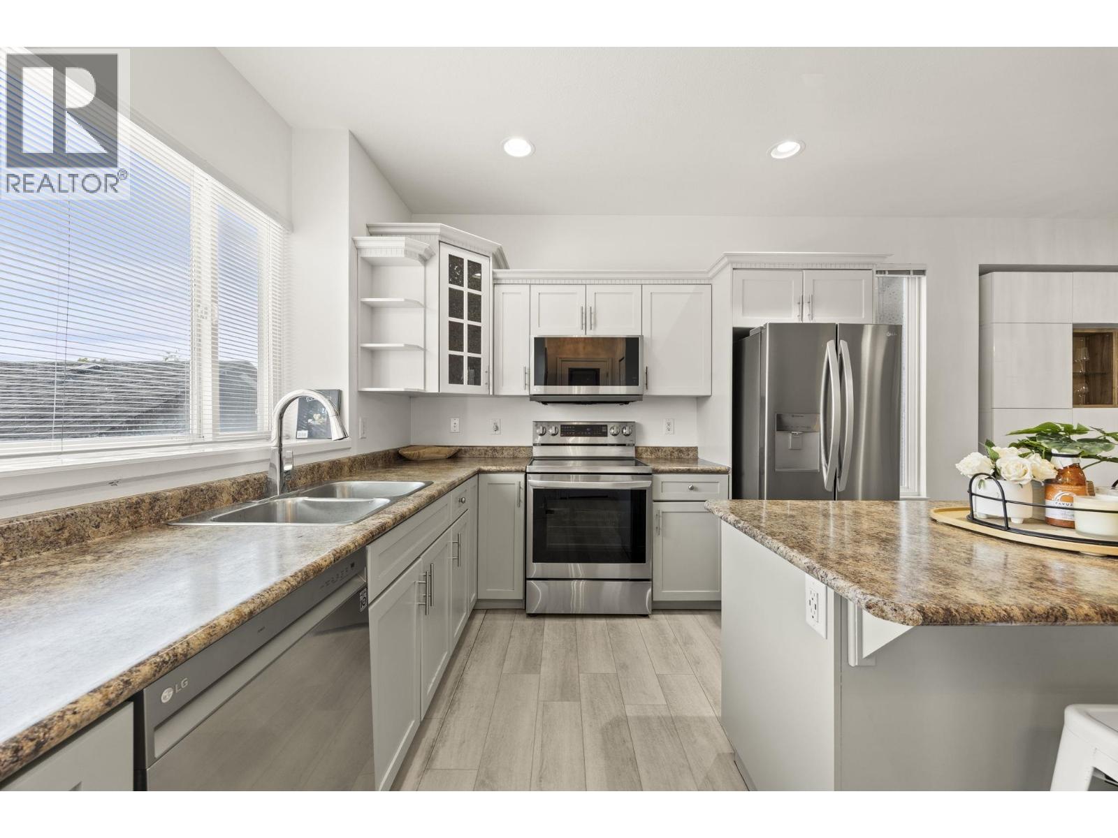 24222 103 Avenue, Maple Ridge, British Columbia  V2W 1Y1 - Photo 4 - R3143716