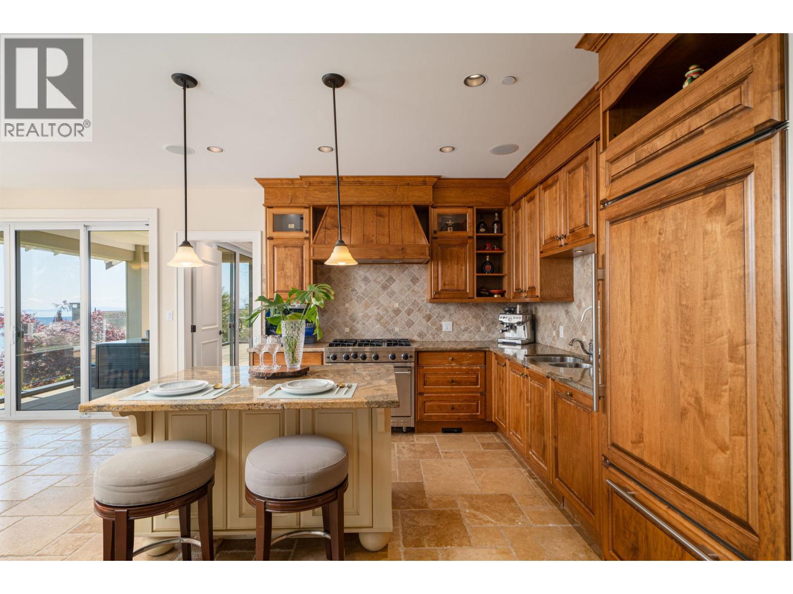 2356 Kadlec Court, West Vancouver, British Columbia  V7S 3K3 - Photo 12 - R3143728