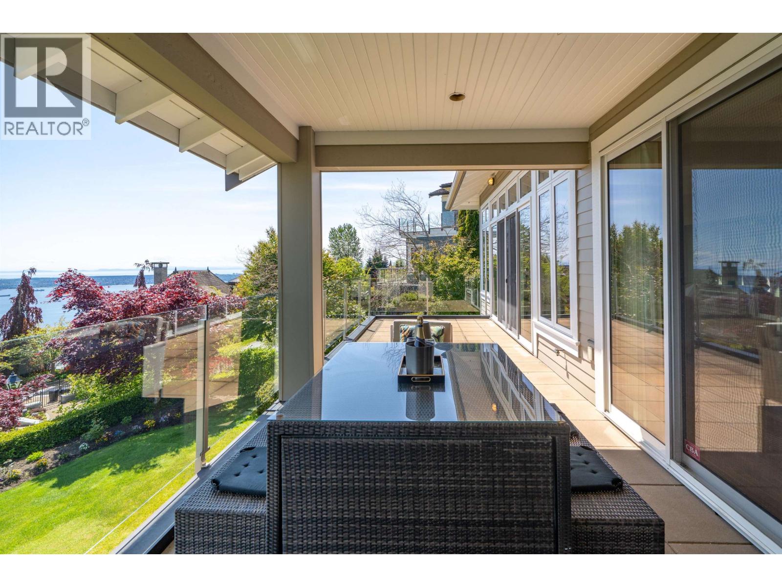 2356 Kadlec Court, West Vancouver, British Columbia  V7S 3K3 - Photo 17 - R3143728