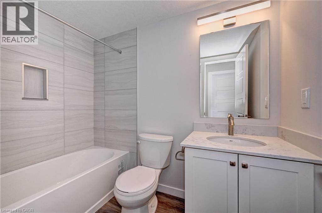 118 Gravel Ridge Trail Unit# C24, Kitchener, Ontario  N2E 0B8 - Photo 4 - 40846164