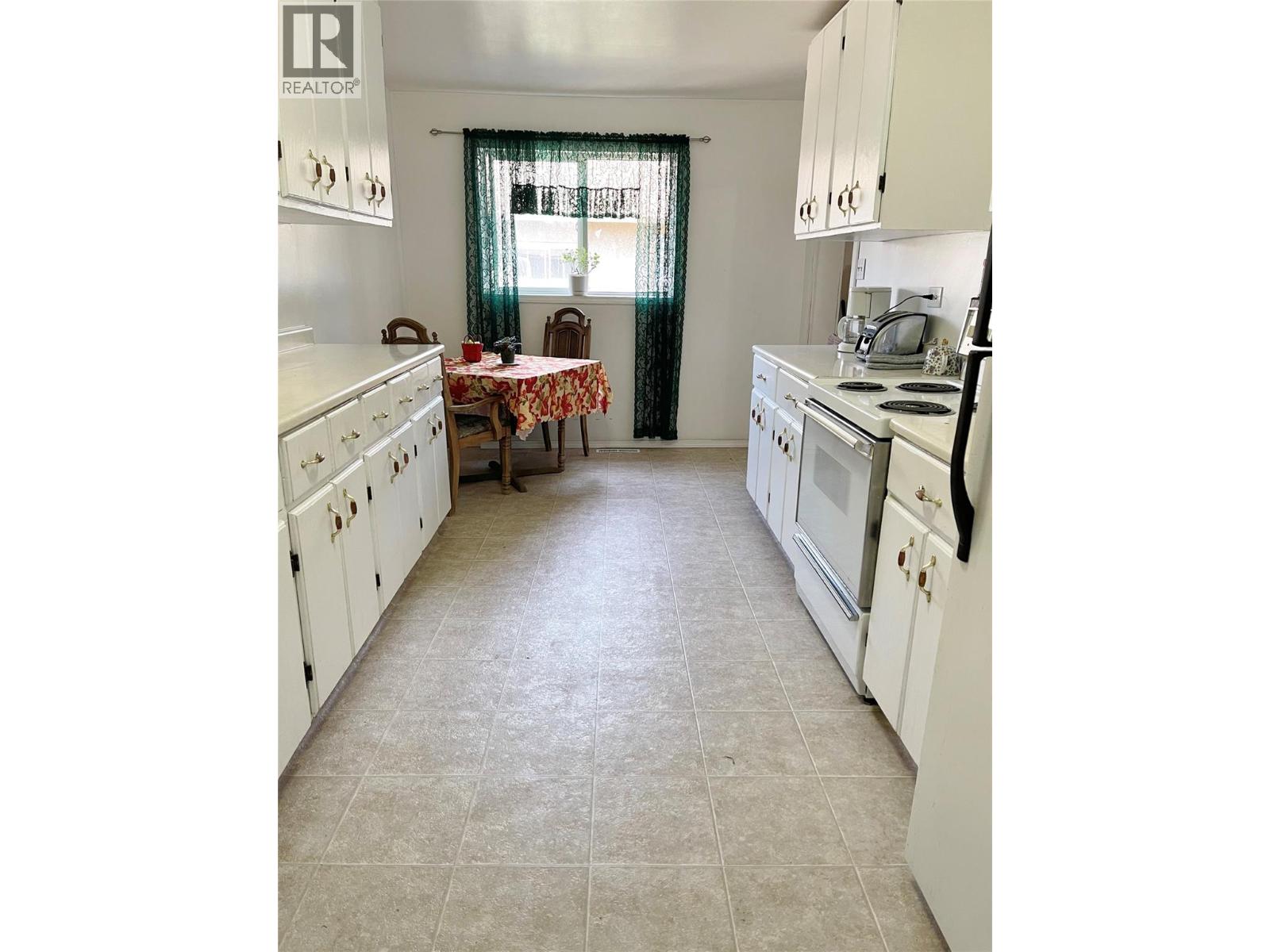 222 - 224 Van Horne Street S, Cranbrook, British Columbia  V1C 1Z4 - Photo 11 - 10361741