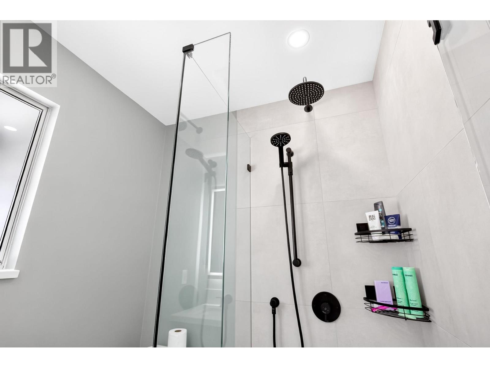2383 Colonial Drive, Port Coquitlam, British Columbia  V3C 5J6 - Photo 28 - R3143158