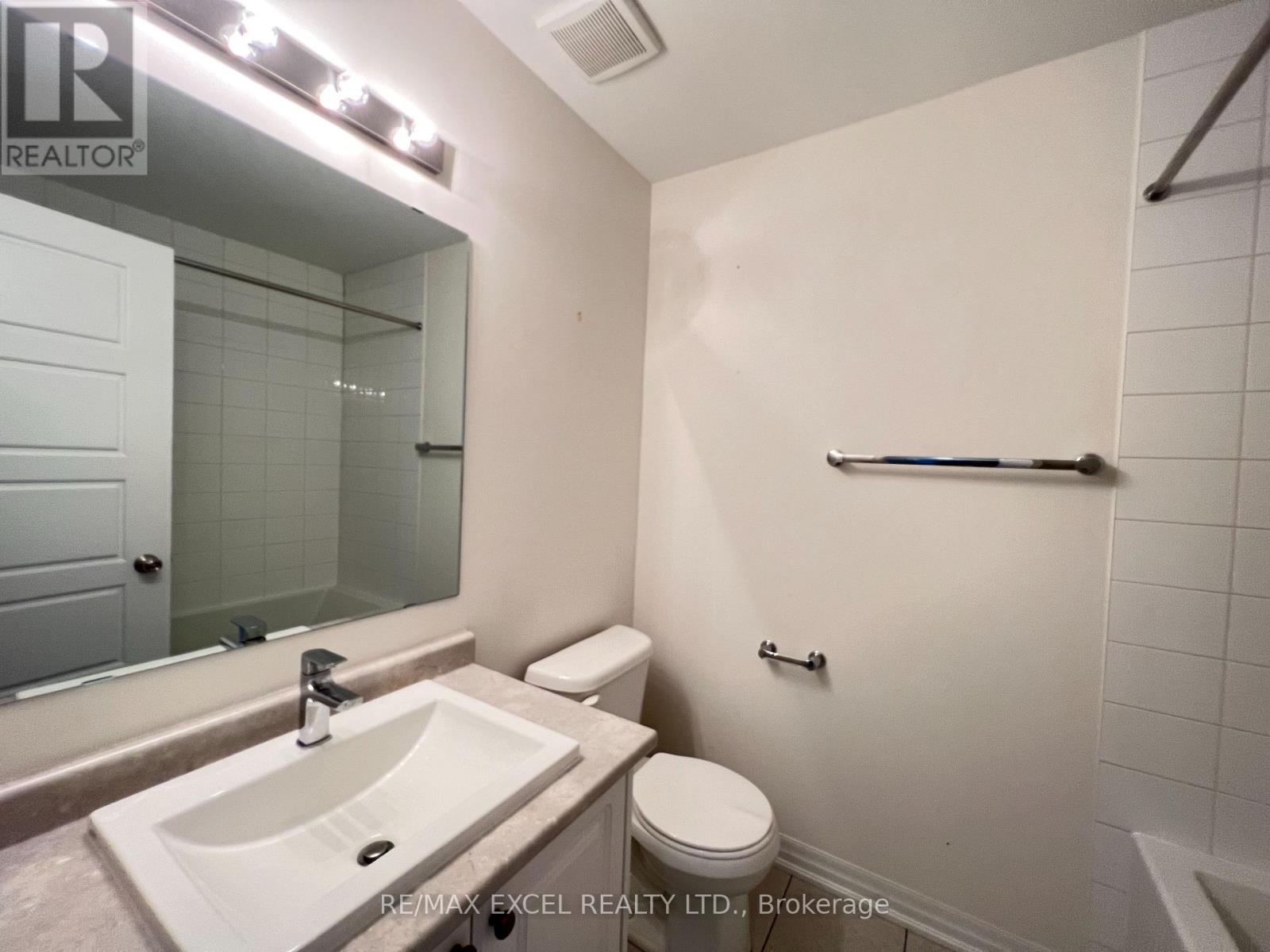 251 Vivant Street, Newmarket, Ontario  L3X 0K9 - Photo 14 - N13535138