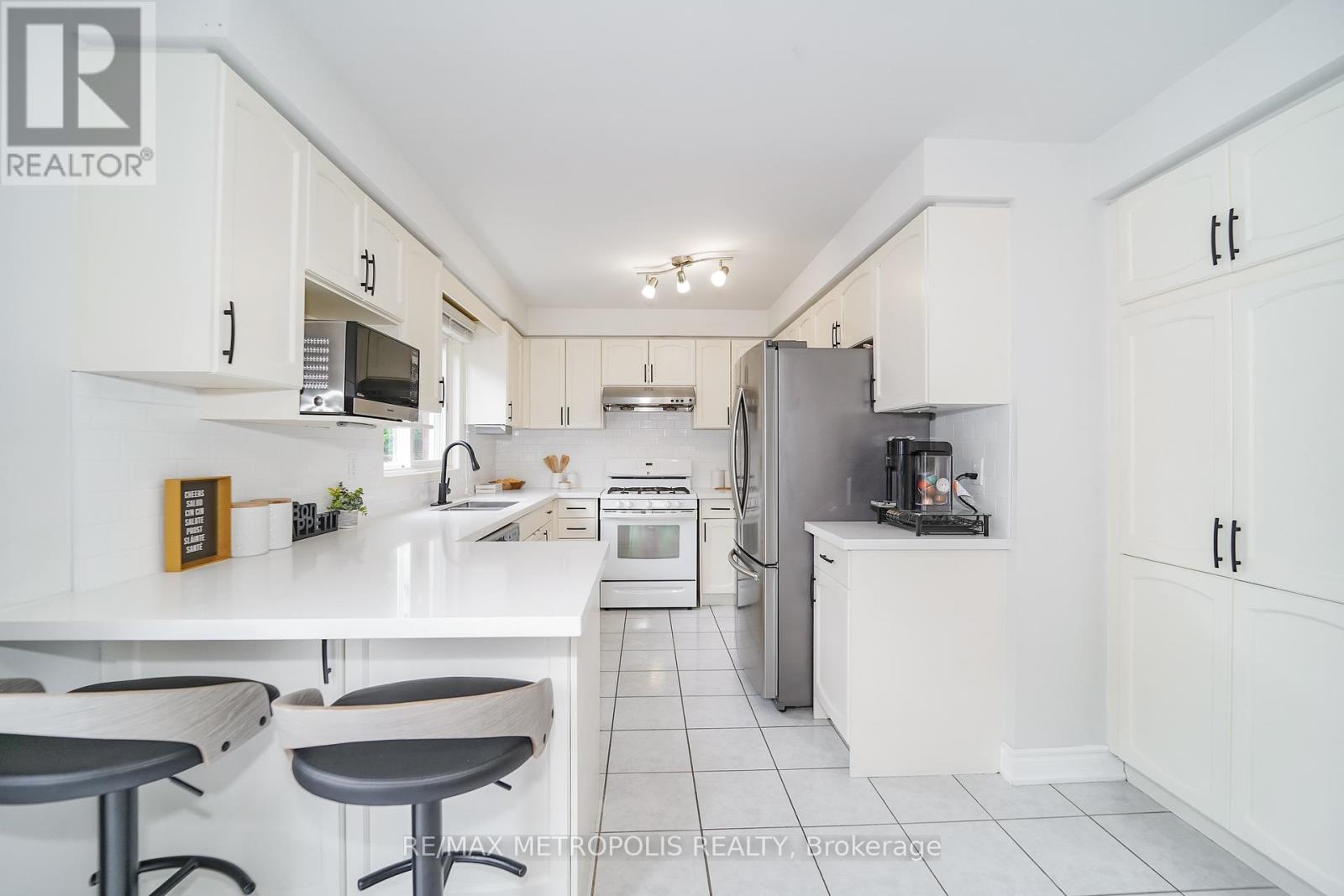 646 Walpole Crescent, Newmarket, Ontario  L3X 2B4 - Photo 10 - N13534906