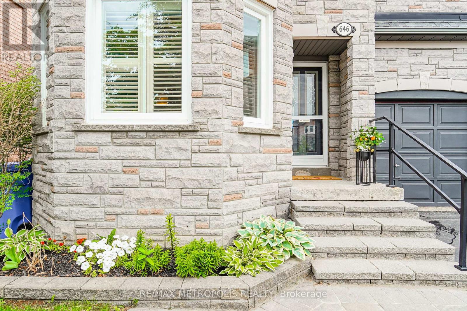 646 Walpole Crescent, Newmarket, Ontario  L3X 2B4 - Photo 38 - N13534906