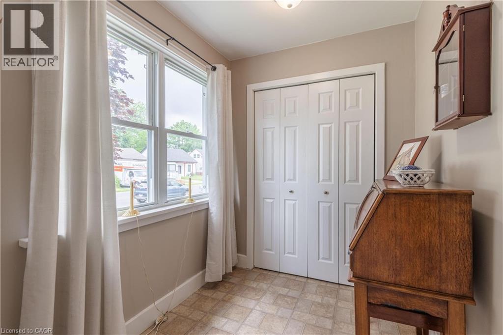 6176 Churchill Street, Niagara Falls, Ontario  L2G 2X3 - Photo 4 - 40843679