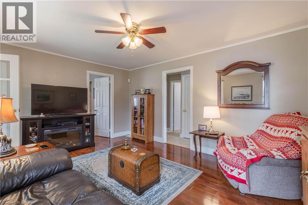 6176 Churchill Street, Niagara Falls, Ontario  L2G 2X3 - Photo 7 - 40843679