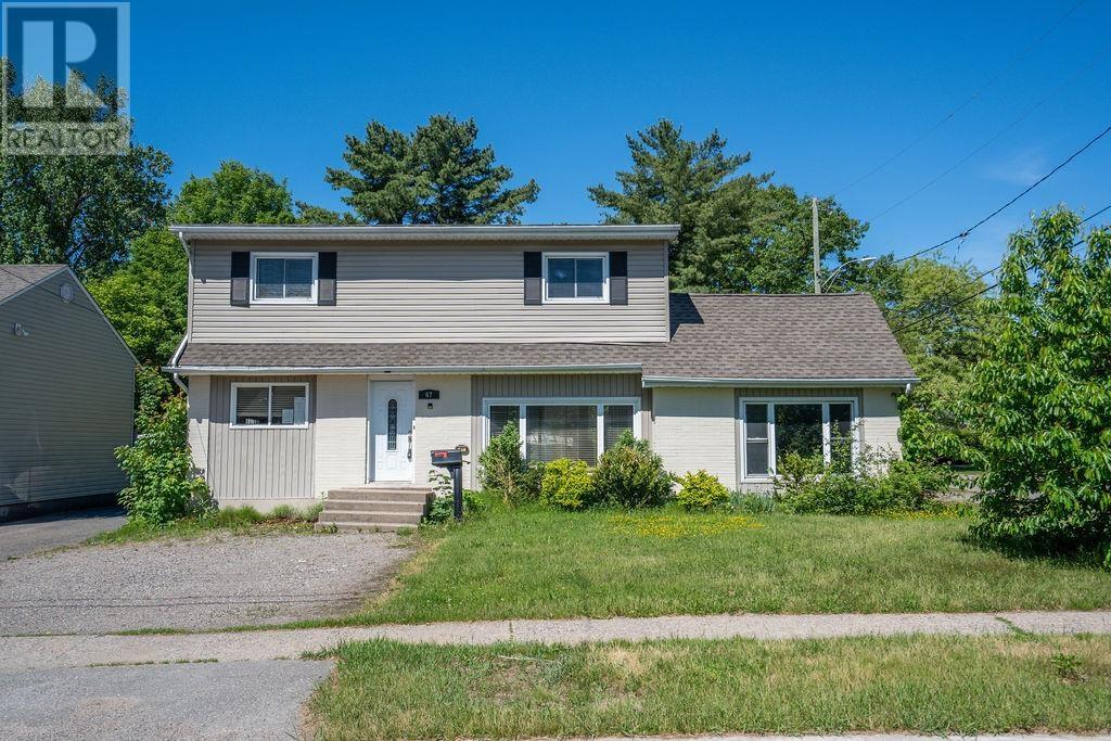 67 Hugill ST, Sault Ste. Marie