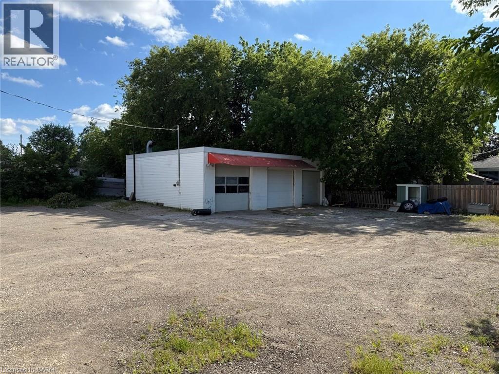 351-355 Lancaster Street W, Kitchener, Ontario N2H 4V4 - Photo 6 - 40846018