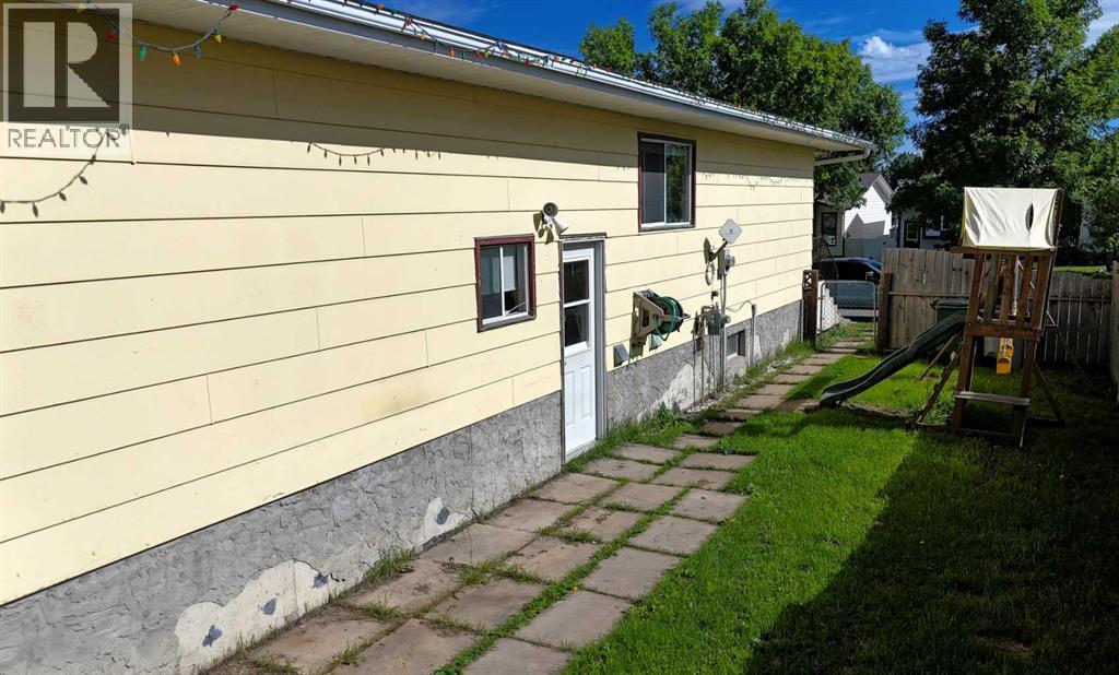 5704 Westhaven Drive, Edson, Alberta  T7E 1J6 - Photo 3 - A2318102