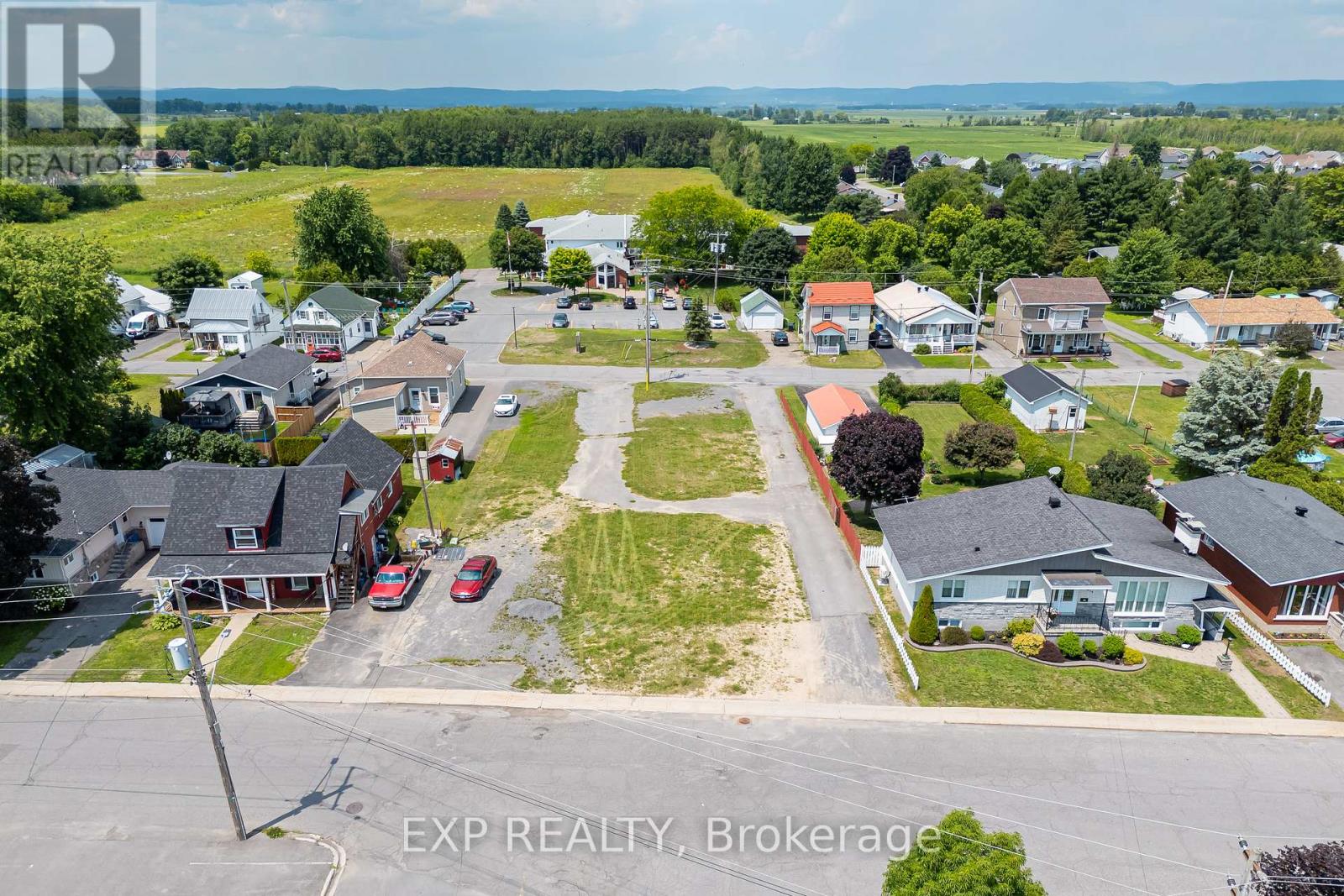 322 Telegraph Road, Alfred And Plantagenet, Ontario  K0B 1A0 - Photo 2 - X13535226