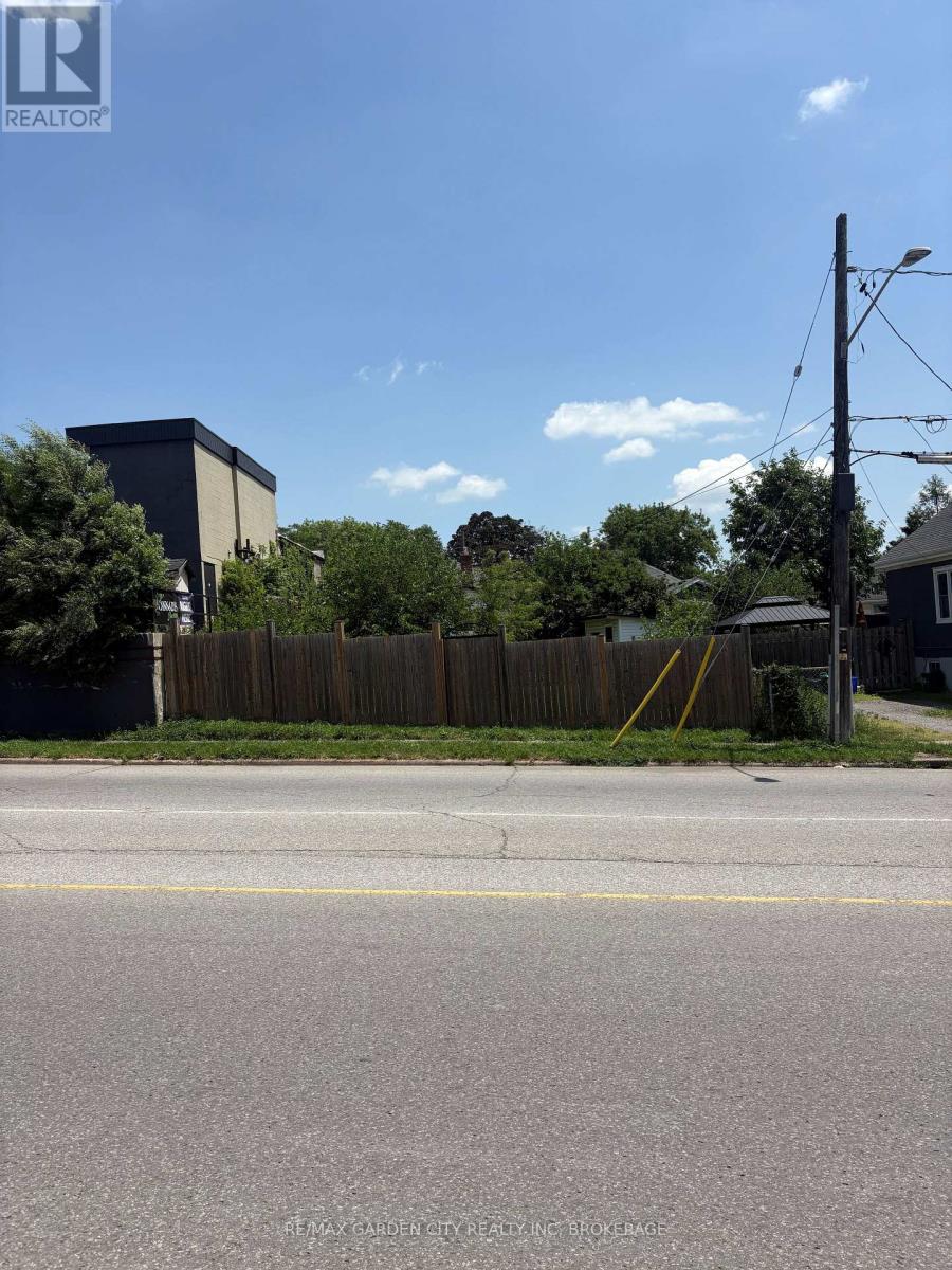236 WESTCHESTER CRESCENT, St. Catharines (Oakdale)