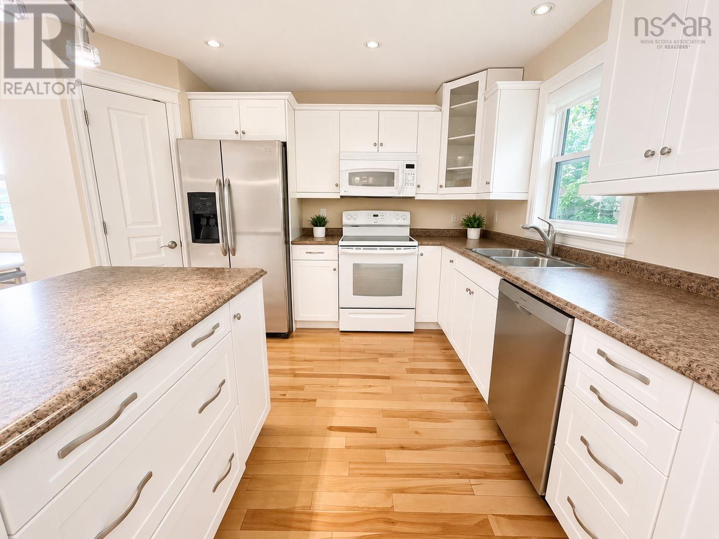 31 Sagewood Lane, Halifax, Nova Scotia  B3P 0B8 - Photo 4 - 202616823