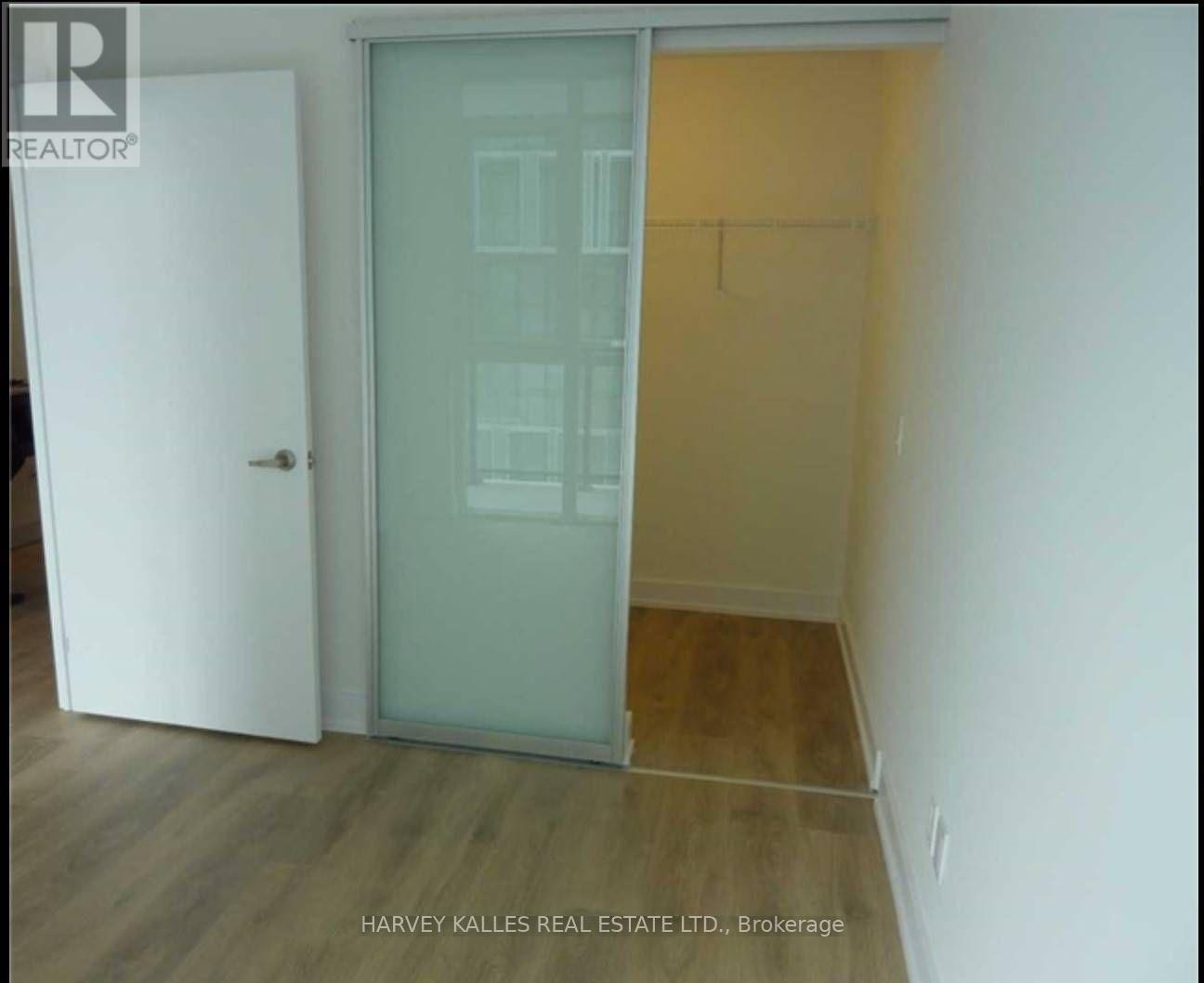 810 - 128 Fairview Mall Drive, Toronto, Ontario M2J 2Z1 - Photo 4 - C13535280