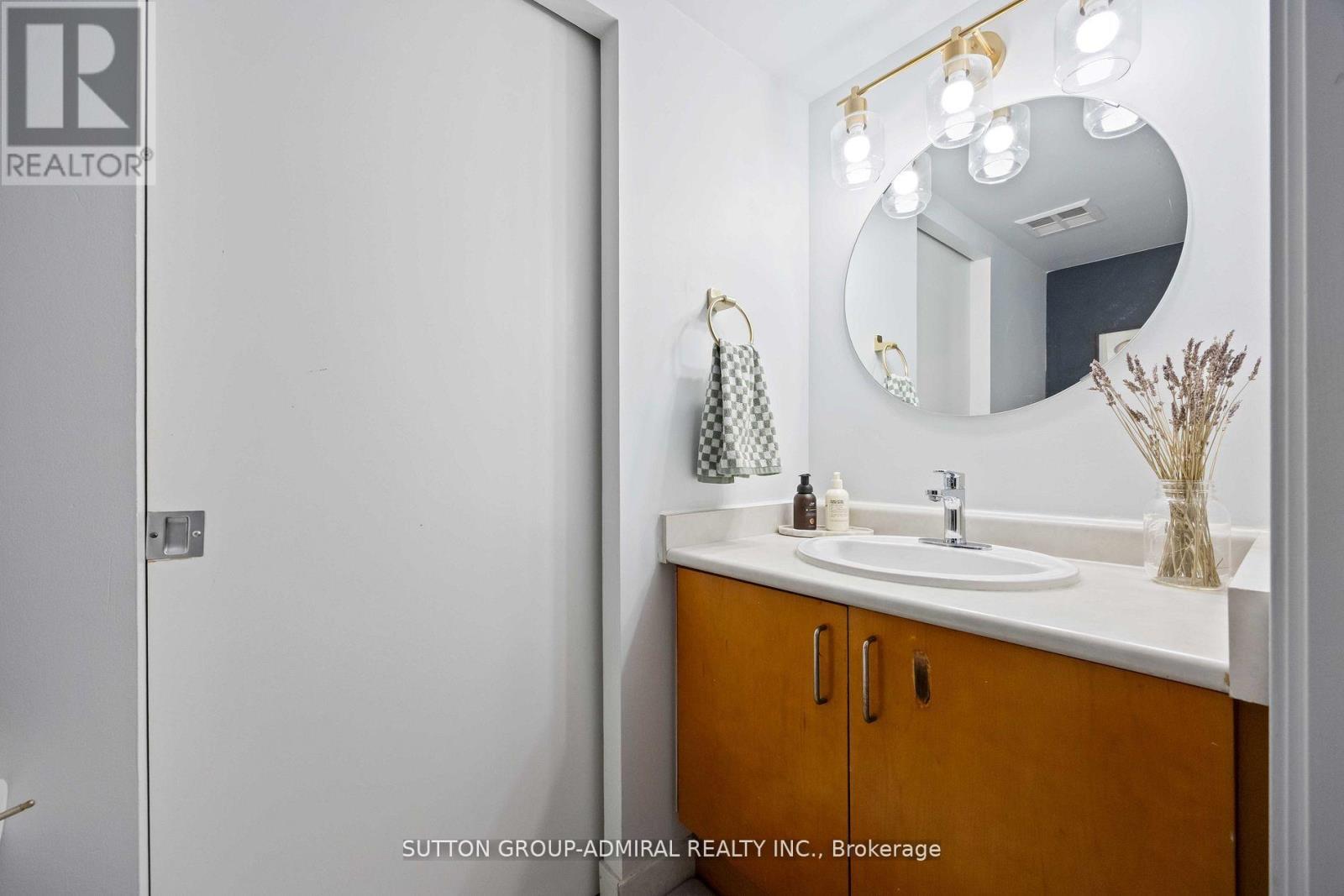 726 - 550 Queens Quay W, Toronto, Ontario M5V 3M8 - Photo 7 - C13535334