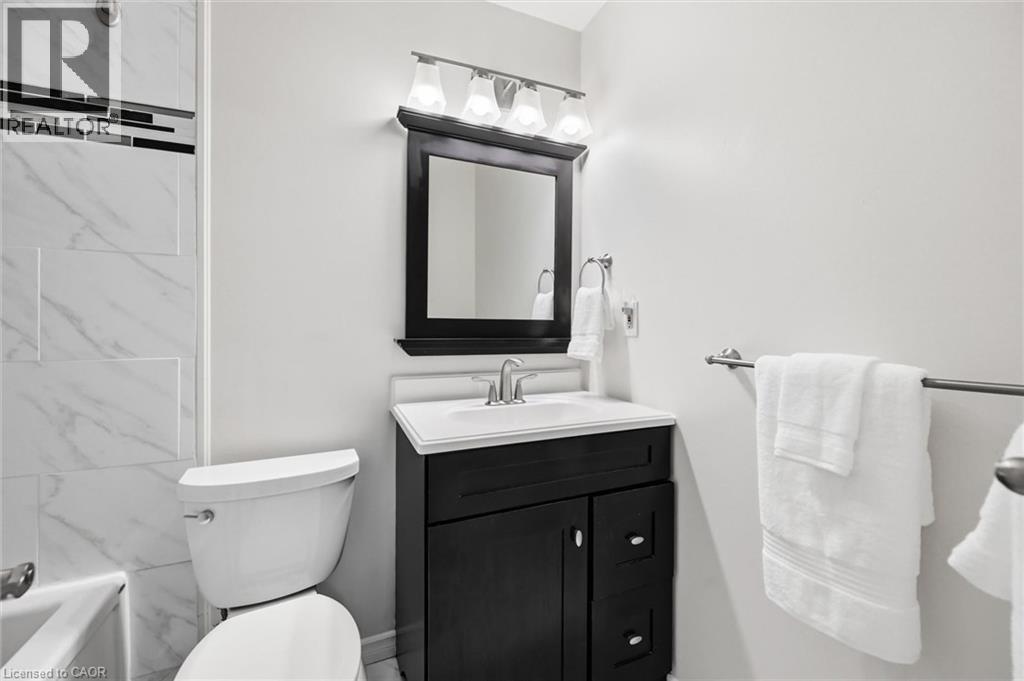 459 Woodview Road Unit# 8, Burlington, Ontario  L7N 2Z9 - Photo 22 - 40845879