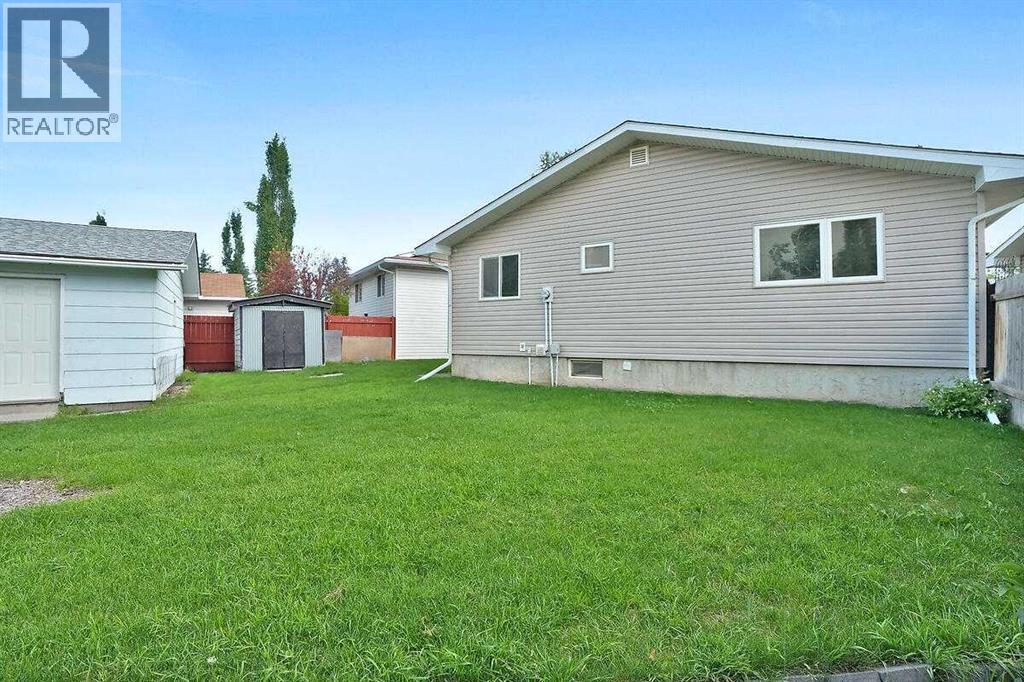 151 Midlawn Close SE, Calgary, Alberta  T2X 1A7 - Photo 25 - A2326665