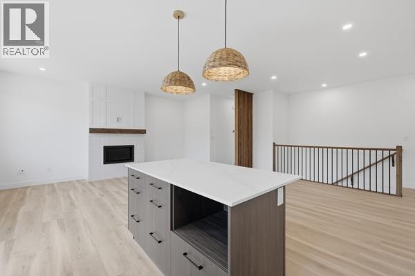 2050 Grasslands Boulevard Unit# 136, Kamloops, British Columbia  V2B 0K7 - Photo 5 - 10393390