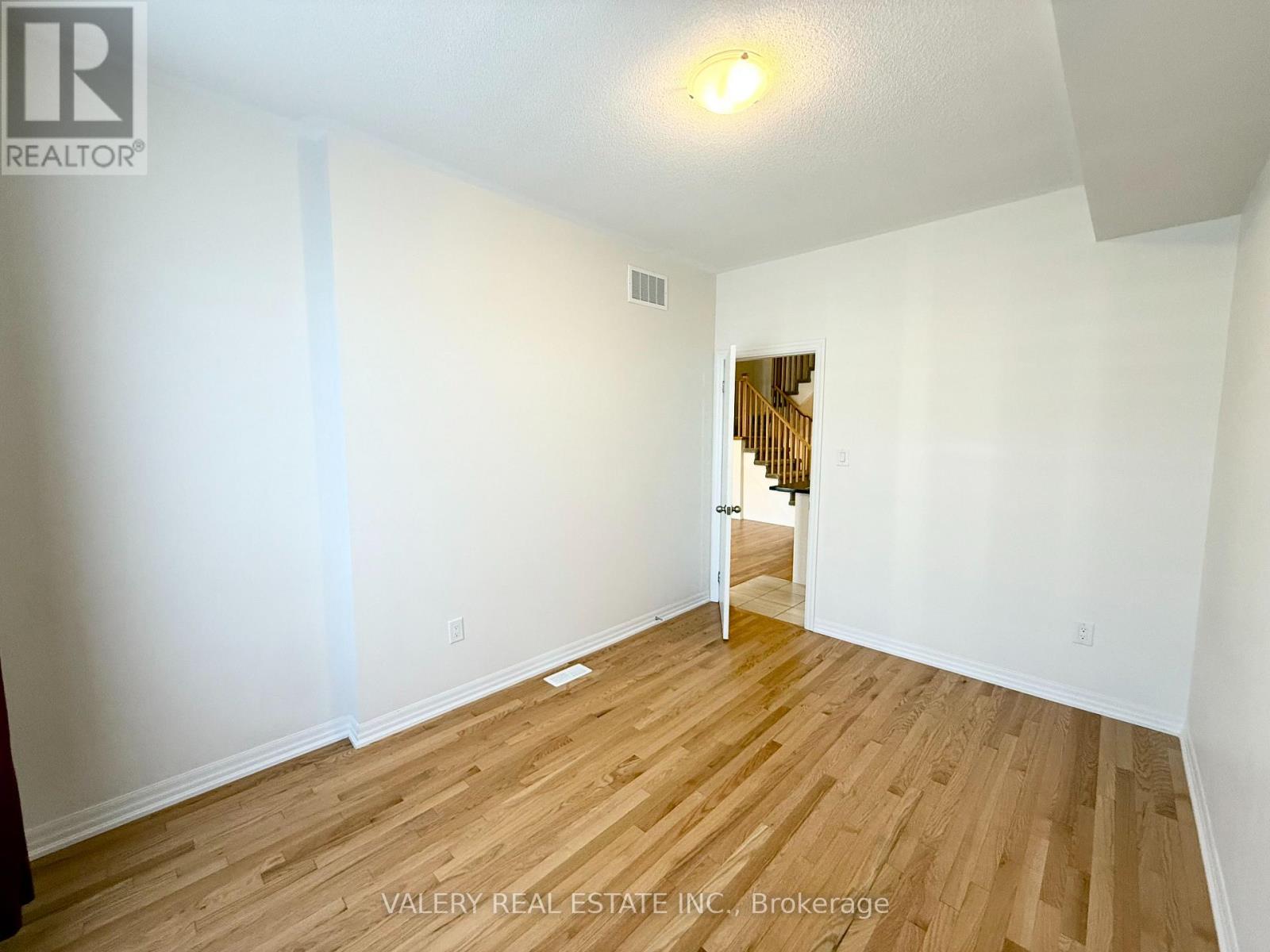 137 Bravo Lane, Newmarket, Ontario  L3Y 4V9 - Photo 10 - N13535232
