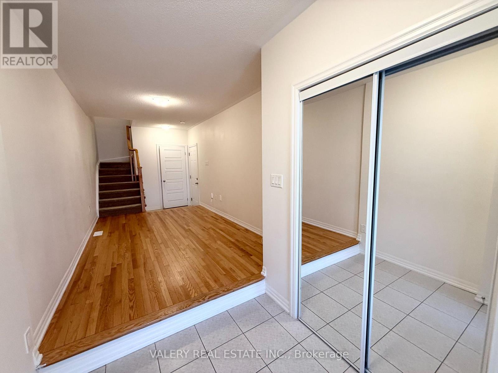 137 Bravo Lane, Newmarket, Ontario  L3Y 4V9 - Photo 7 - N13535232