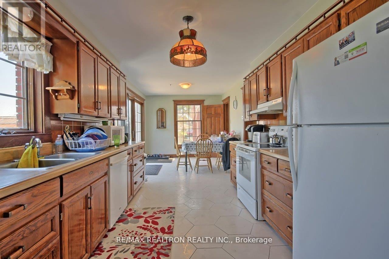 2978 Holborn Road, East Gwillimbury, Ontario  L0G 1R0 - Photo 8 - N13535318