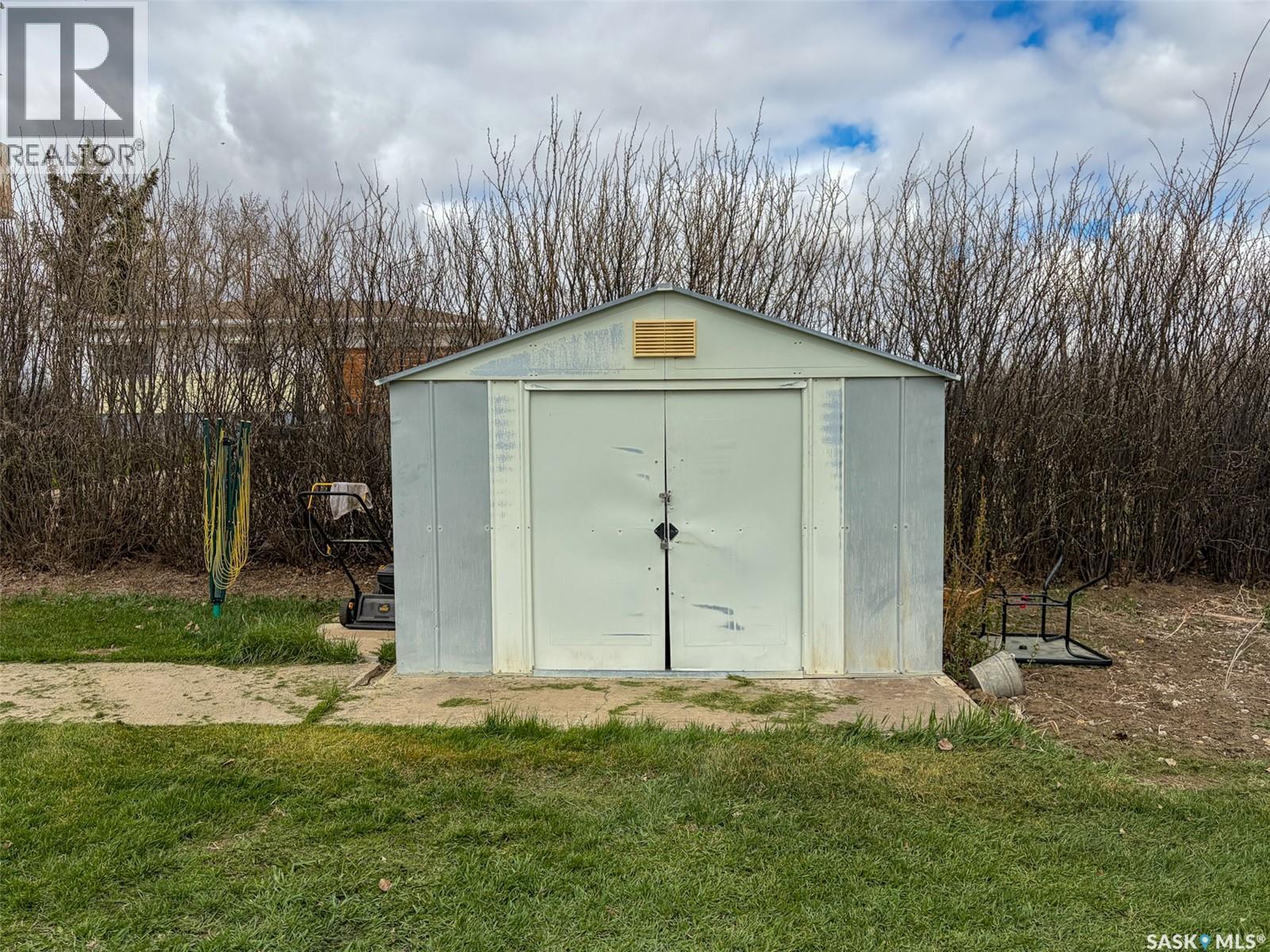 221 Plume Street, Lancer, Saskatchewan  S0N 1G0 - Photo 32 - SK041815