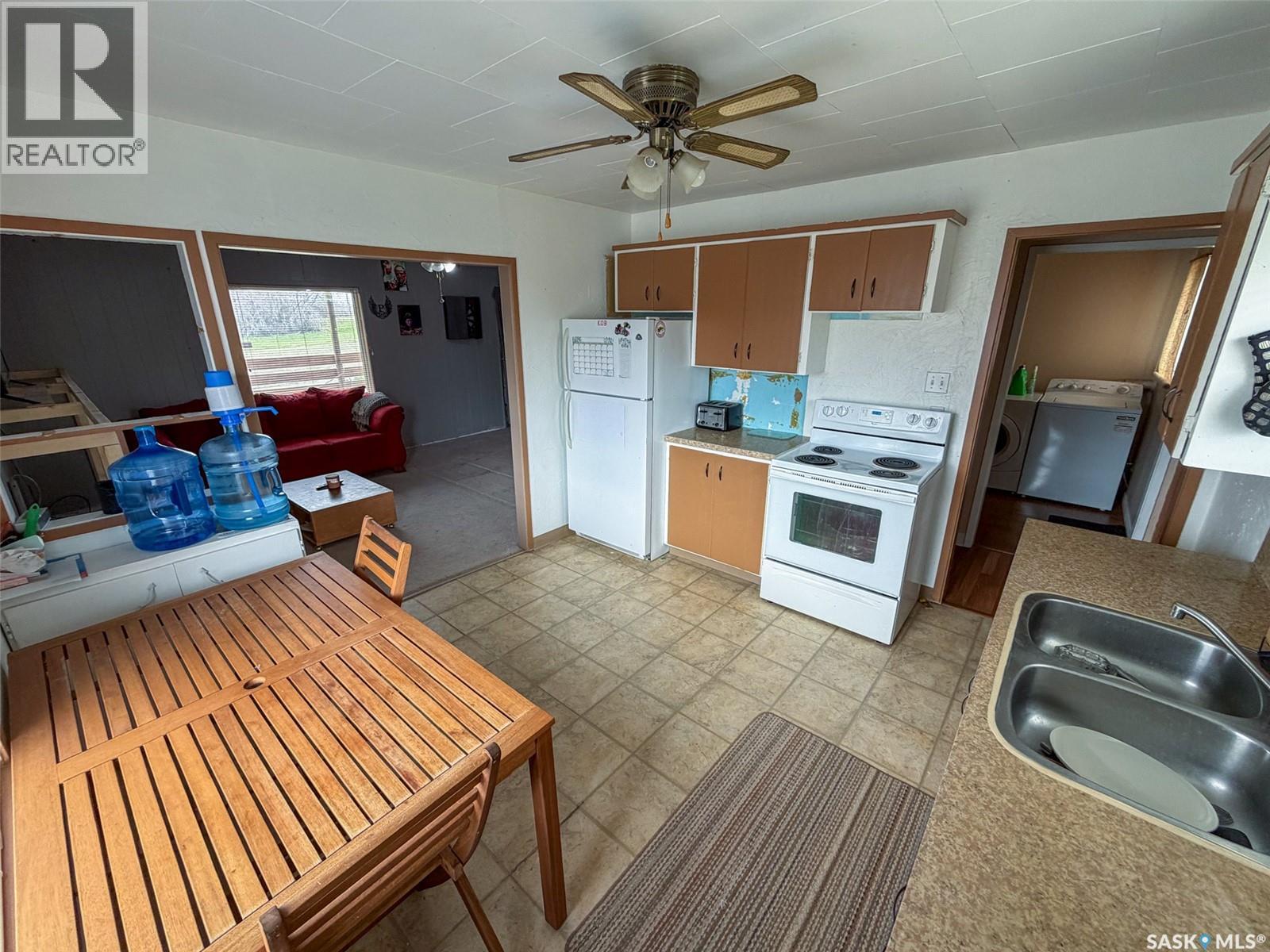 221 Plume Street, Lancer, Saskatchewan  S0N 1G0 - Photo 7 - SK041815