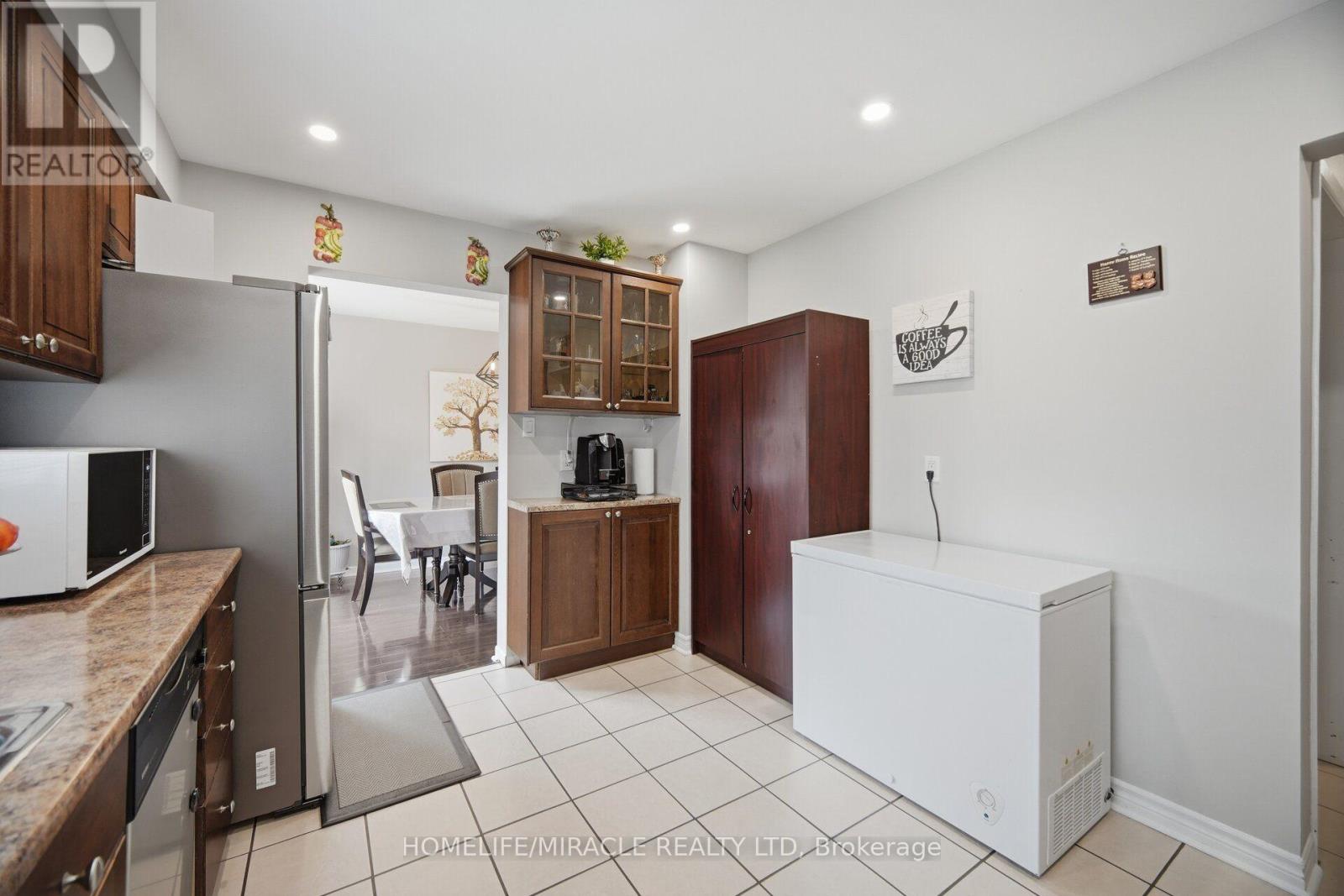 113 Fanshawe Drive, Brampton, Ontario  L6Z 1A8 - Photo 17 - W13535154
