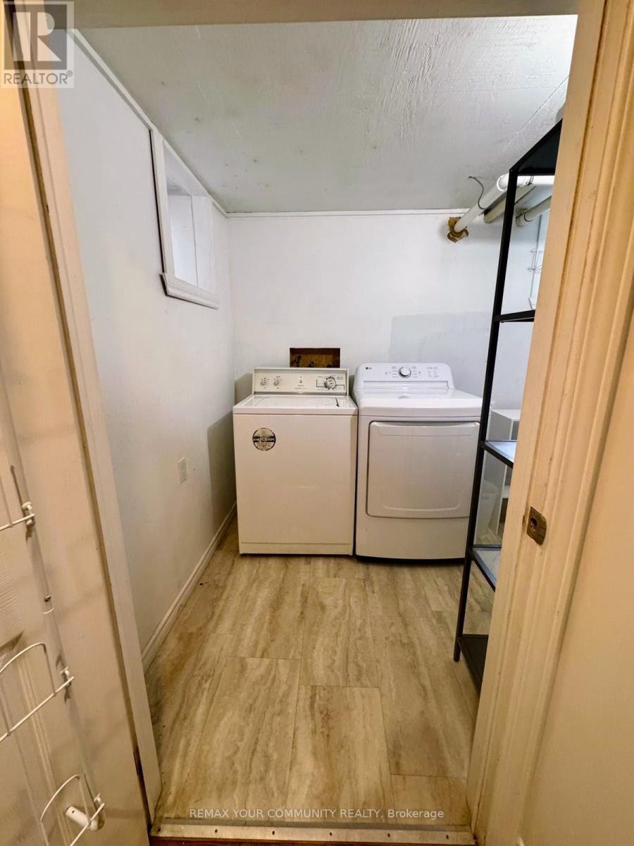 317 Boon Avenue, Toronto, Ontario  M6E 4A4 - Photo 11 - W13535214